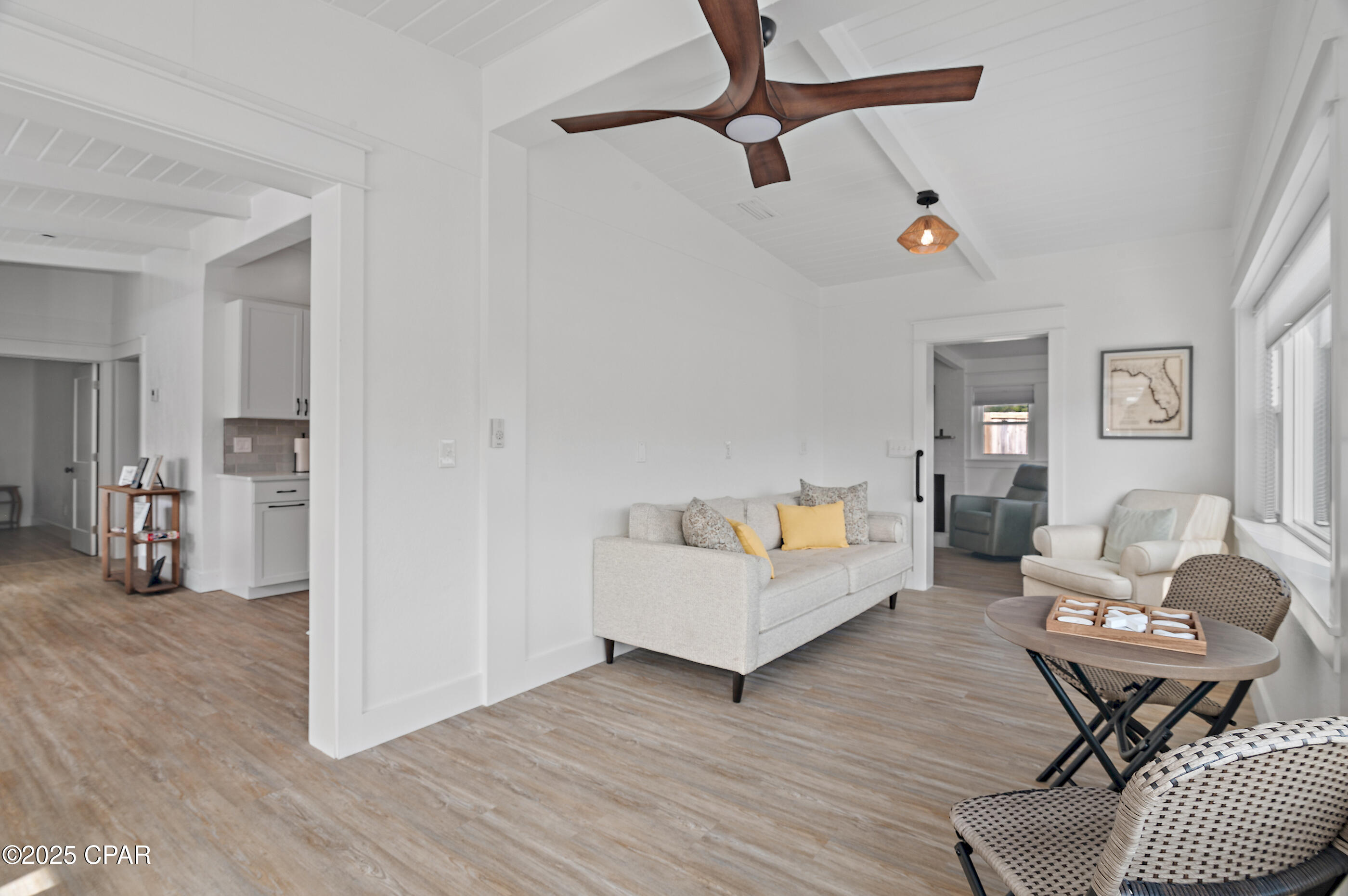 Image 10 For 325 Coronado Place