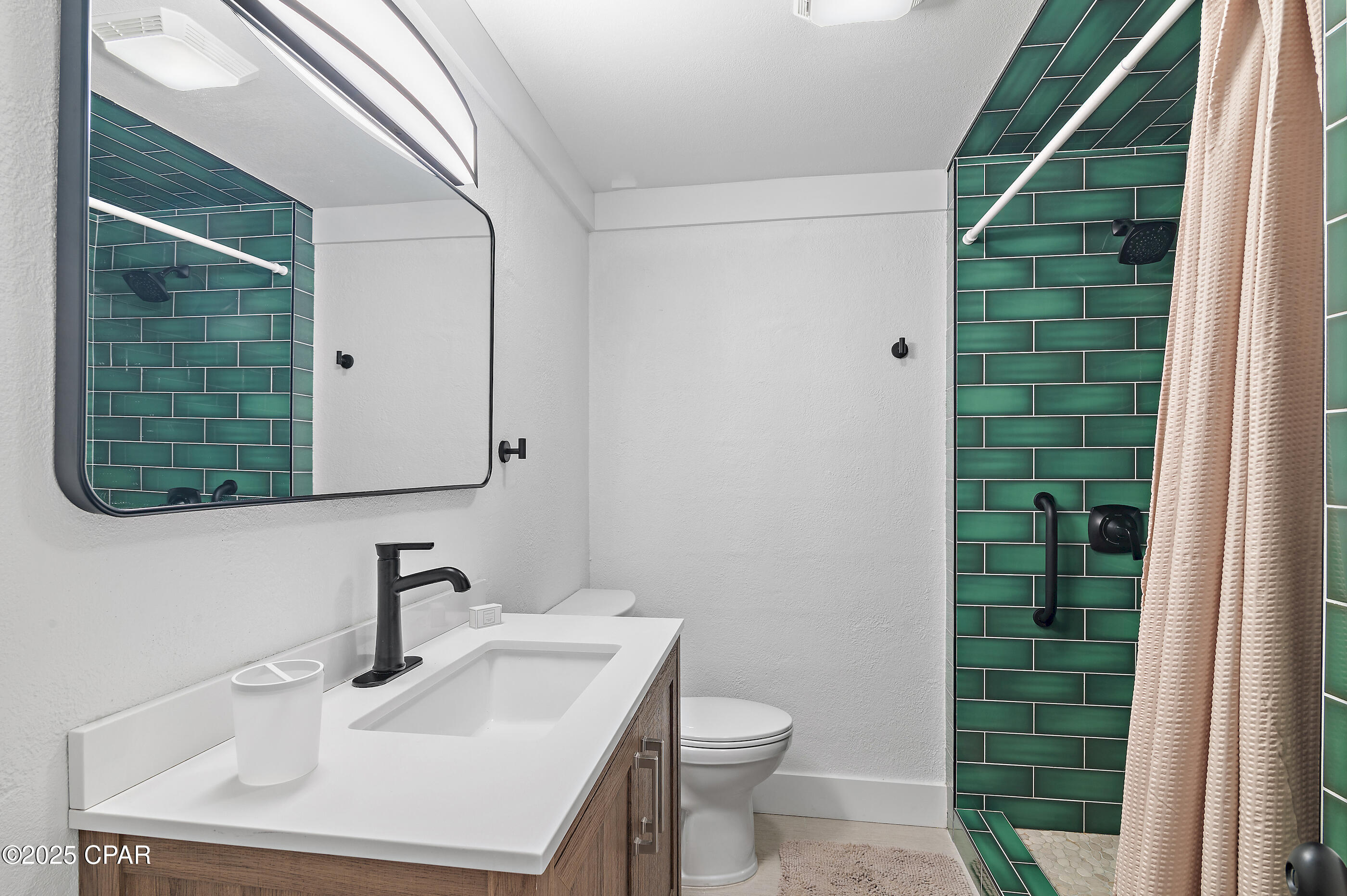 Image 12 For 325 Coronado Place