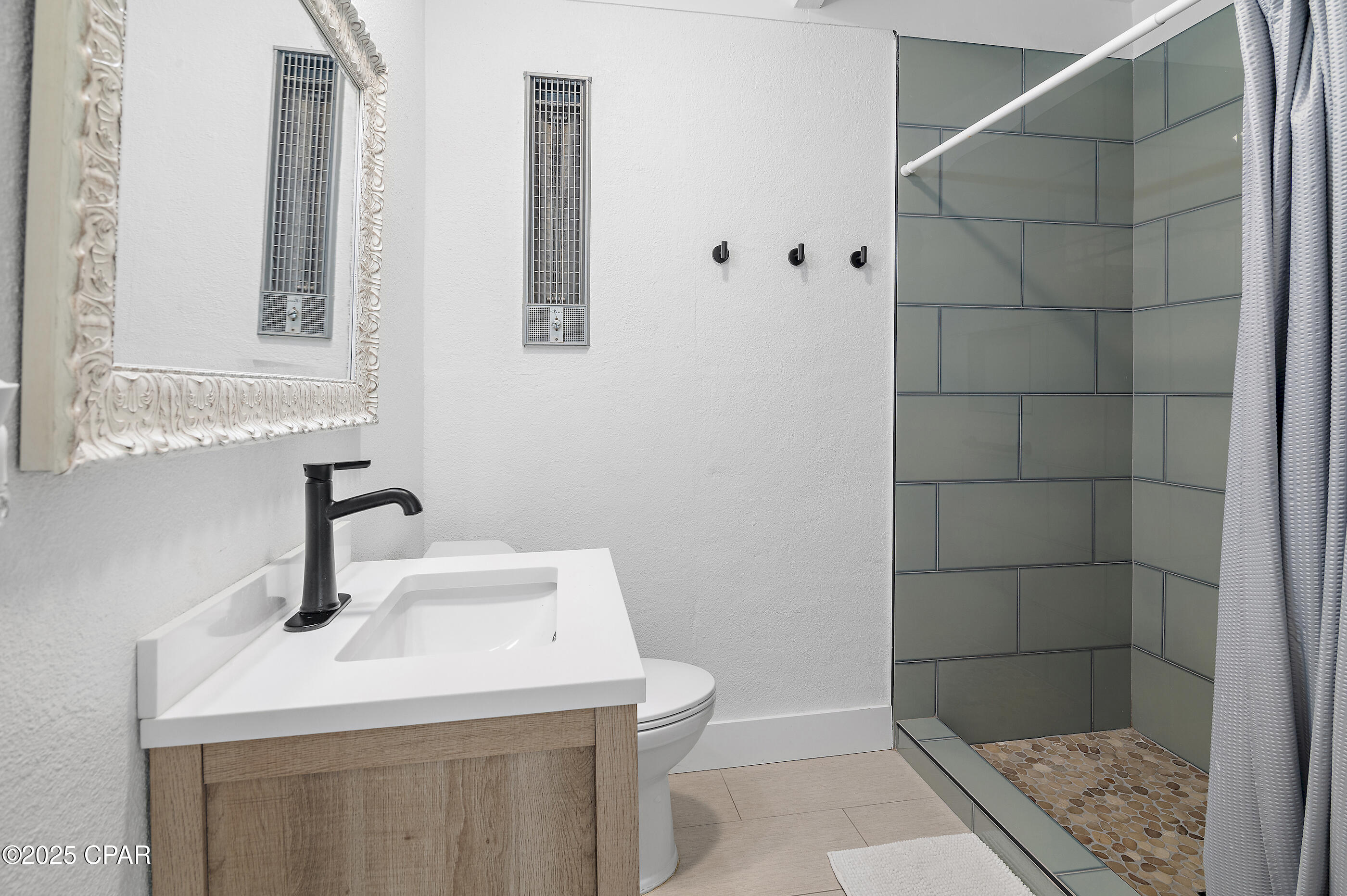 Image 16 For 325 Coronado Place