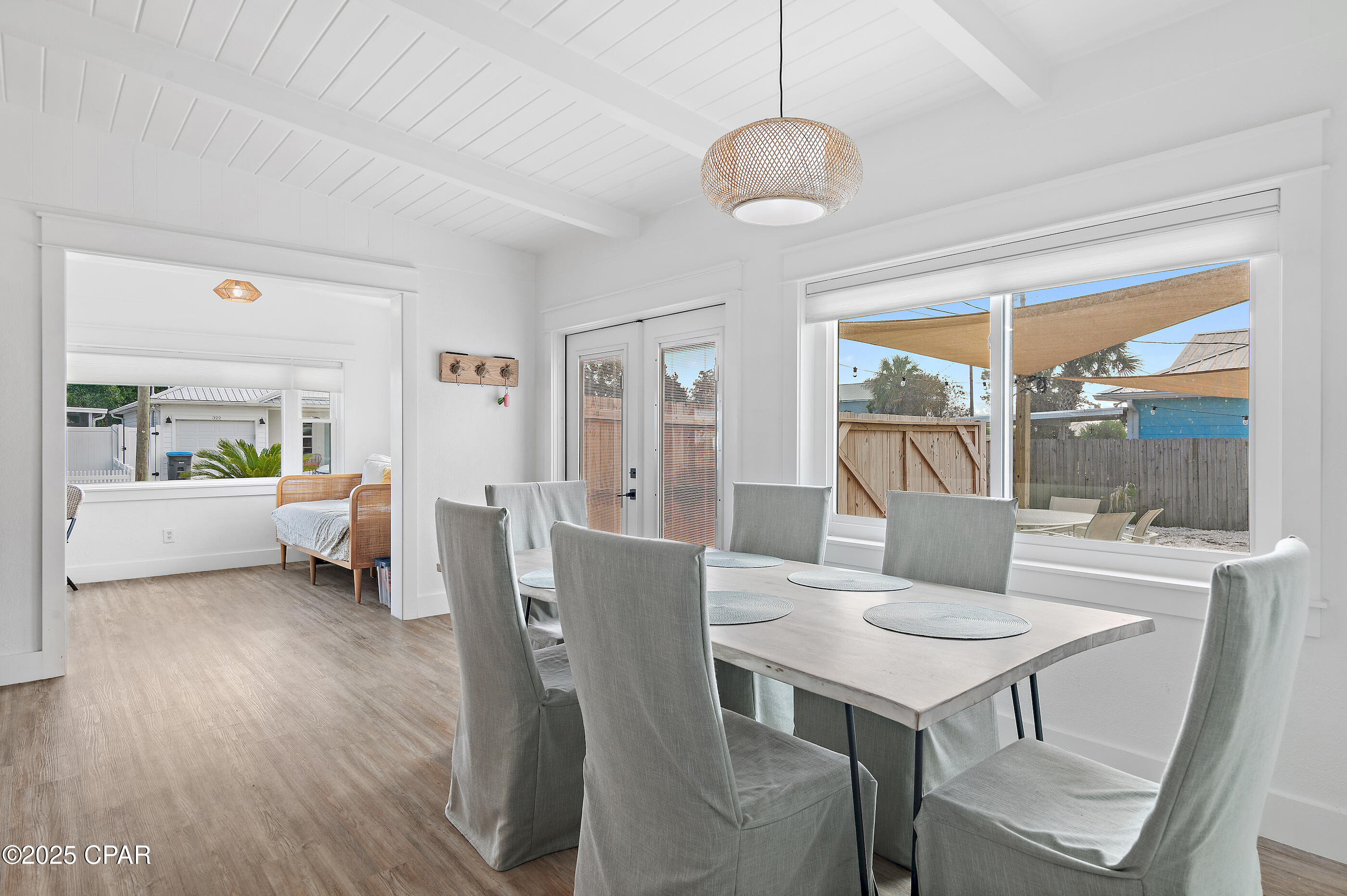 Image 5 For 325 Coronado Place