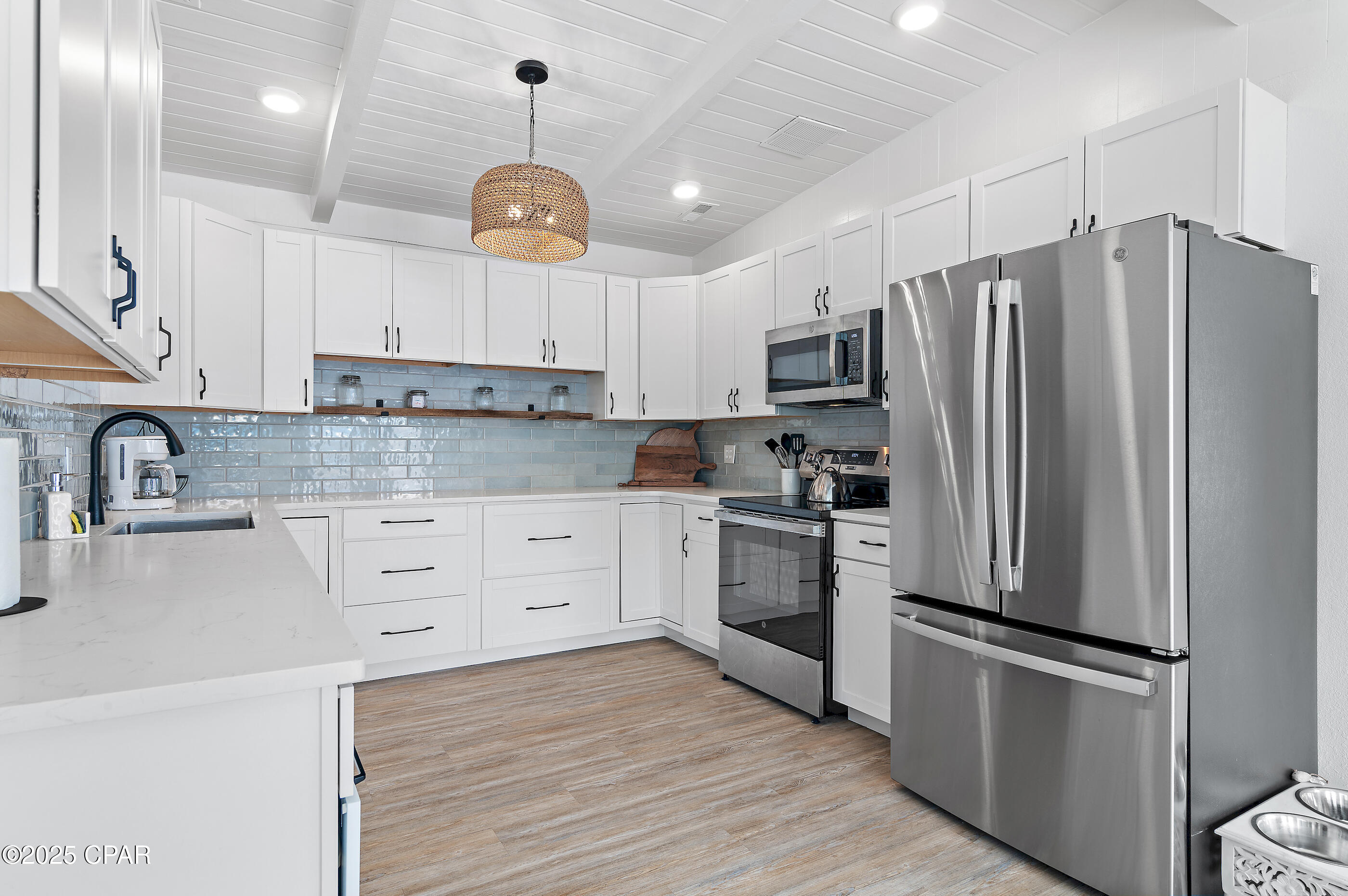 Image 6 For 325 Coronado Place