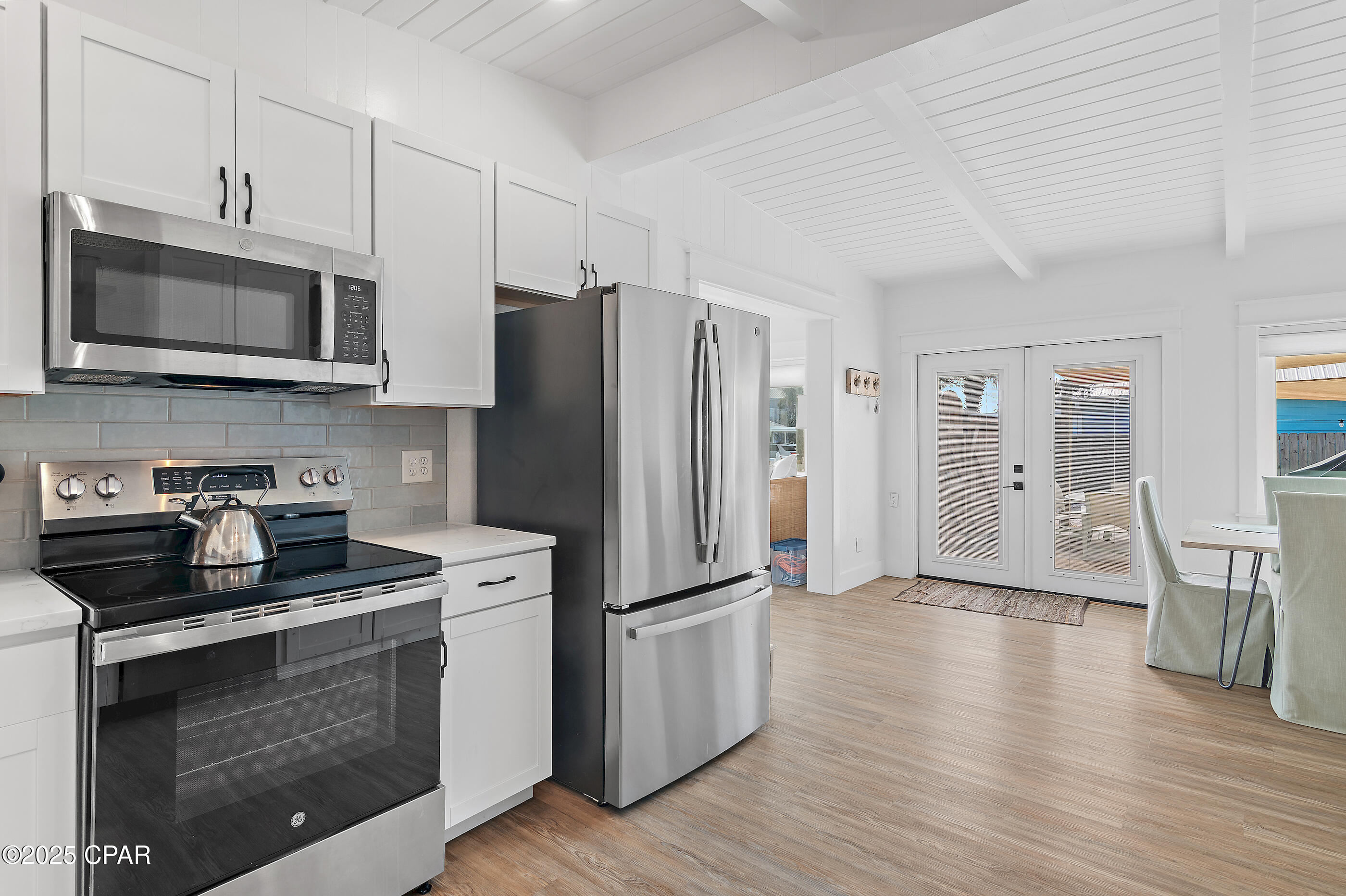 Image 8 For 325 Coronado Place