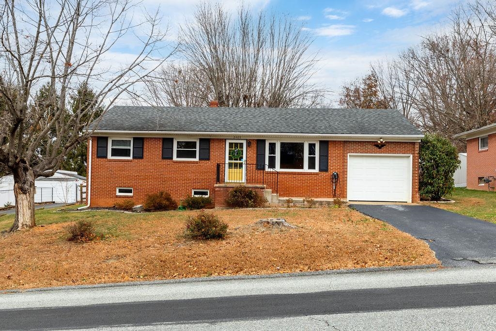 2405 FIFTH ST, Staunton, VA 24401