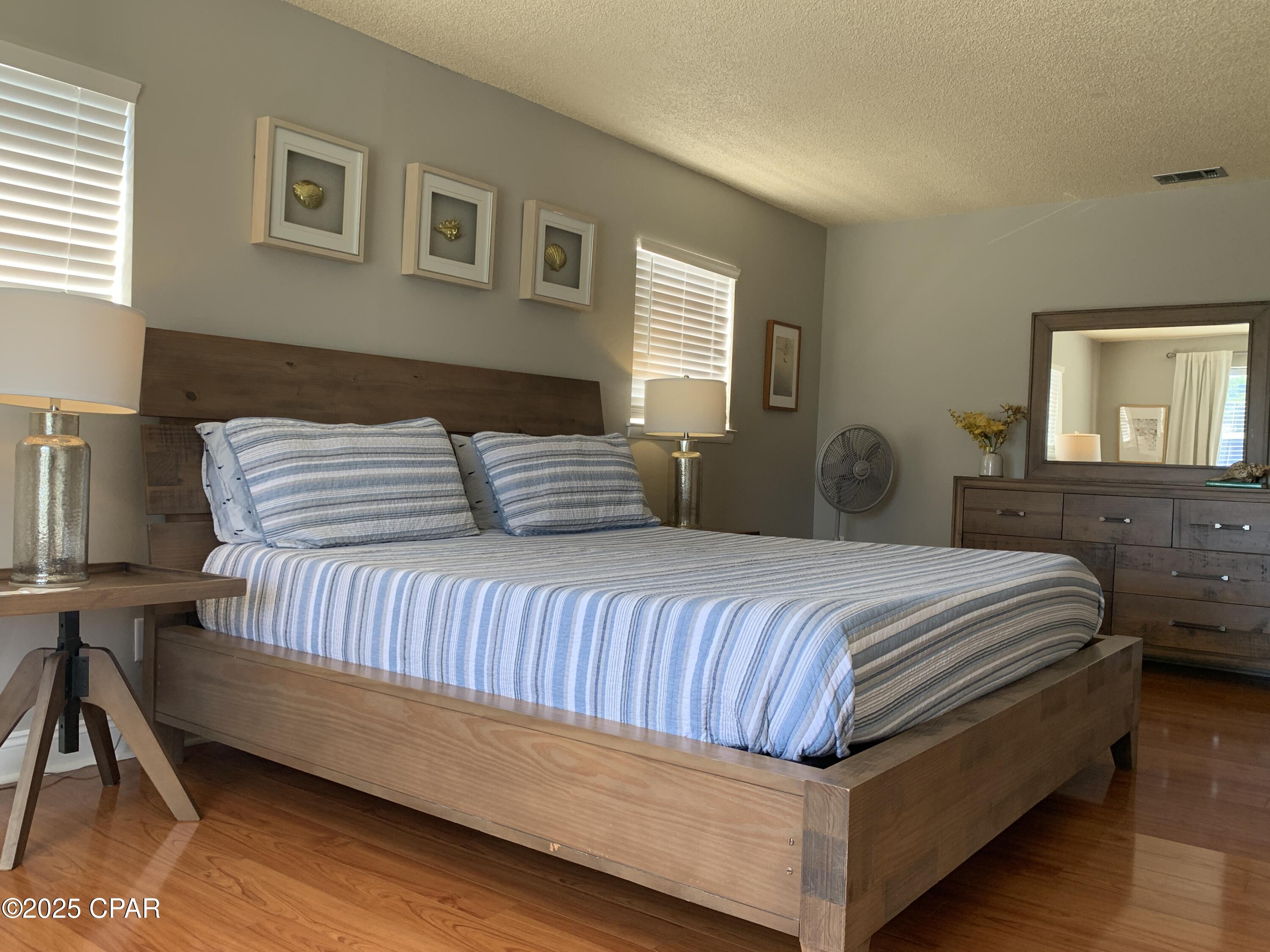 Image 18 For 323 Kelly Street