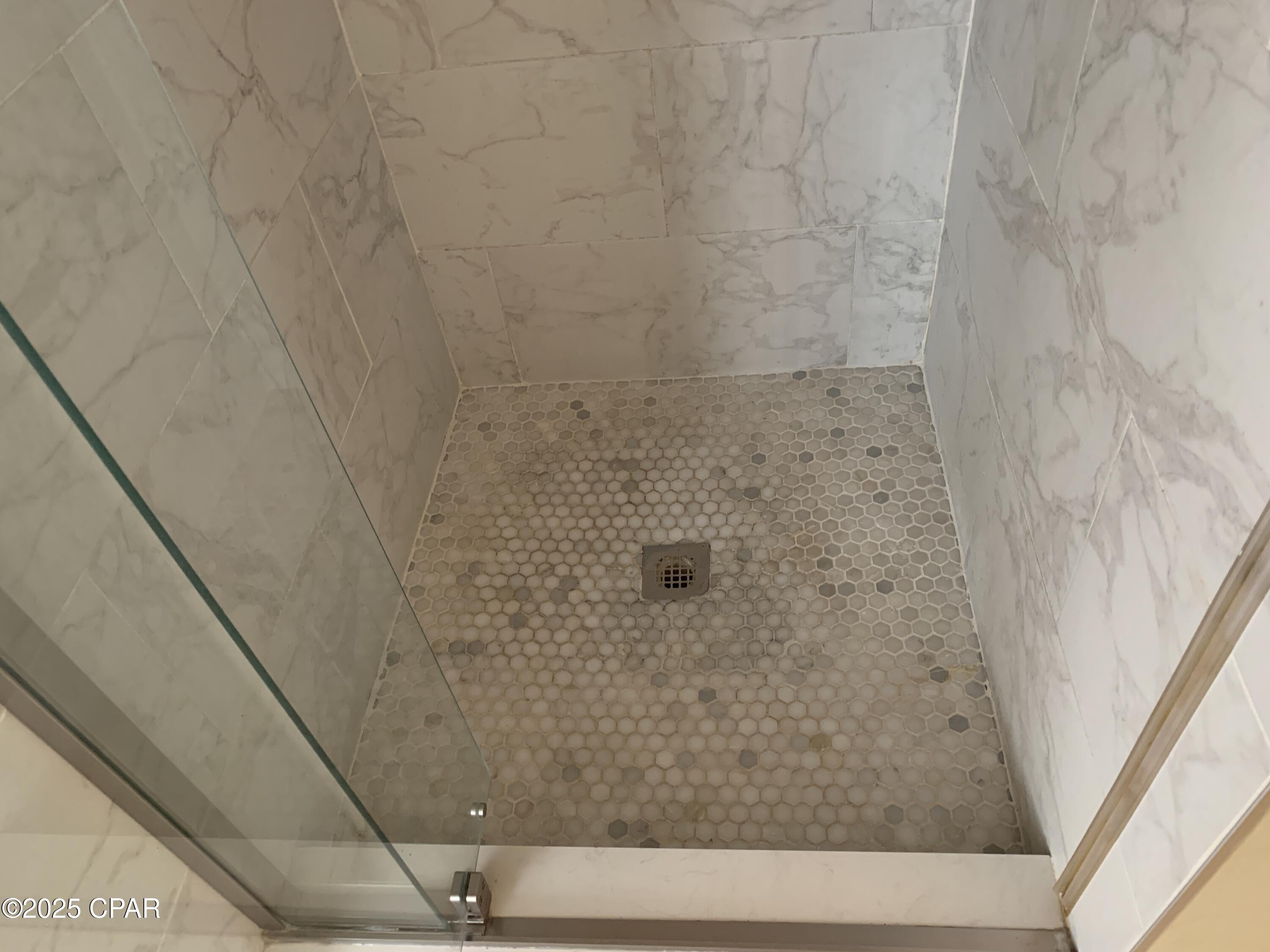 Image 35 For 323 Kelly Street