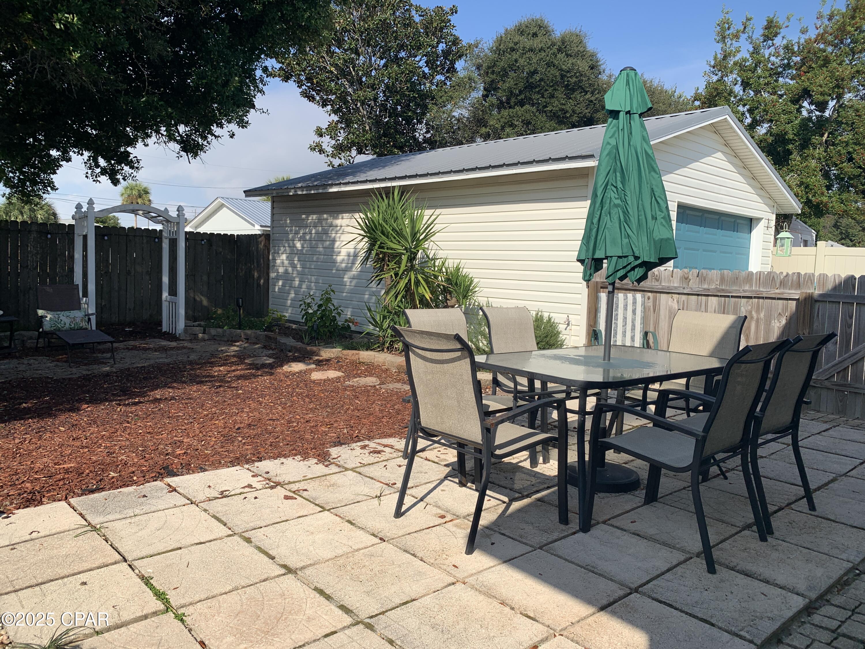 Image 41 For 323 Kelly Street