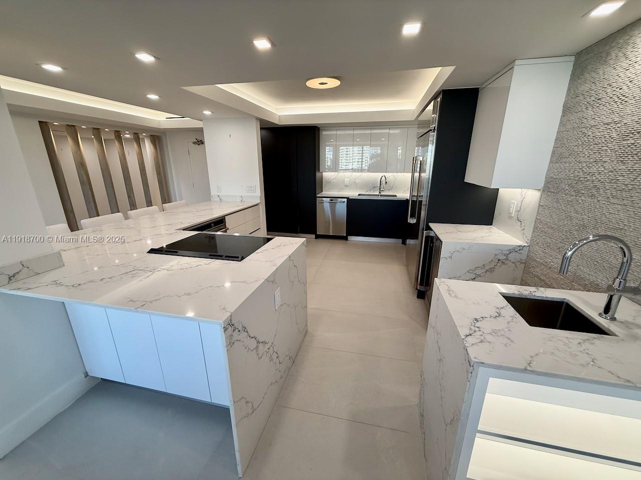 King Cole Condo