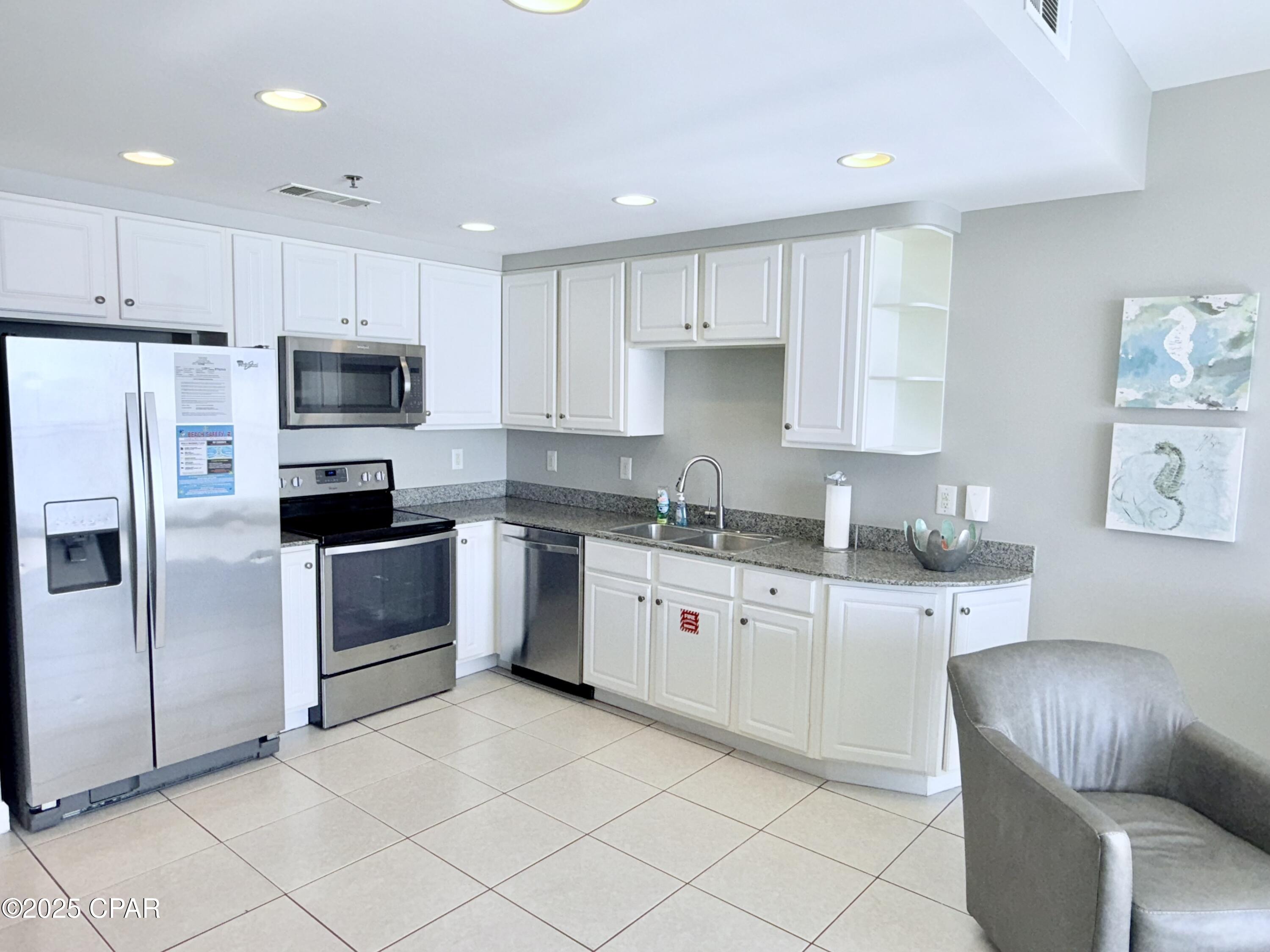 Image 11 For 17739 Front Beach Road 902w