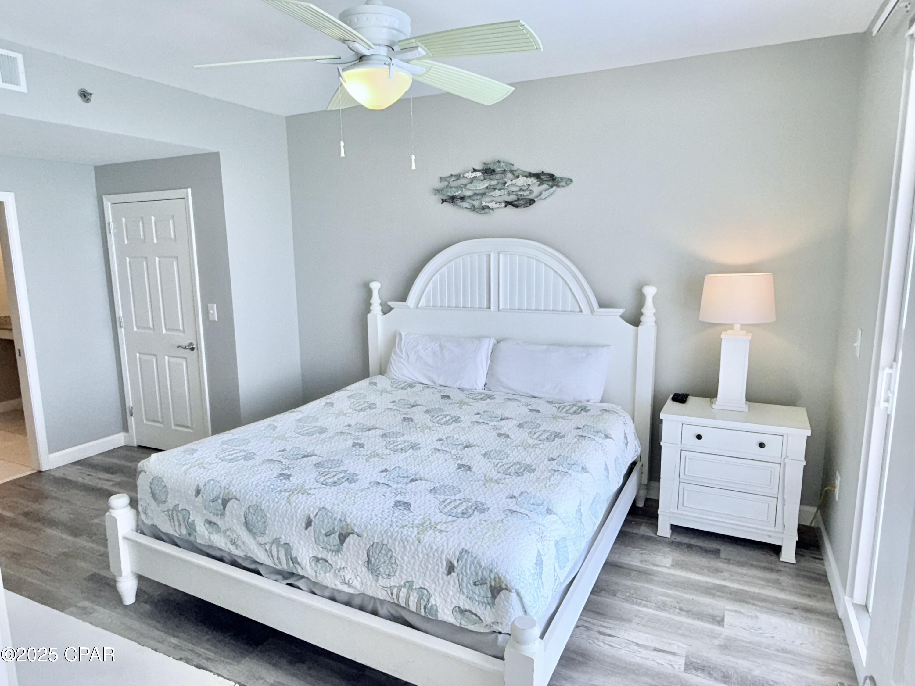 Image 13 For 17739 Front Beach Road 902w