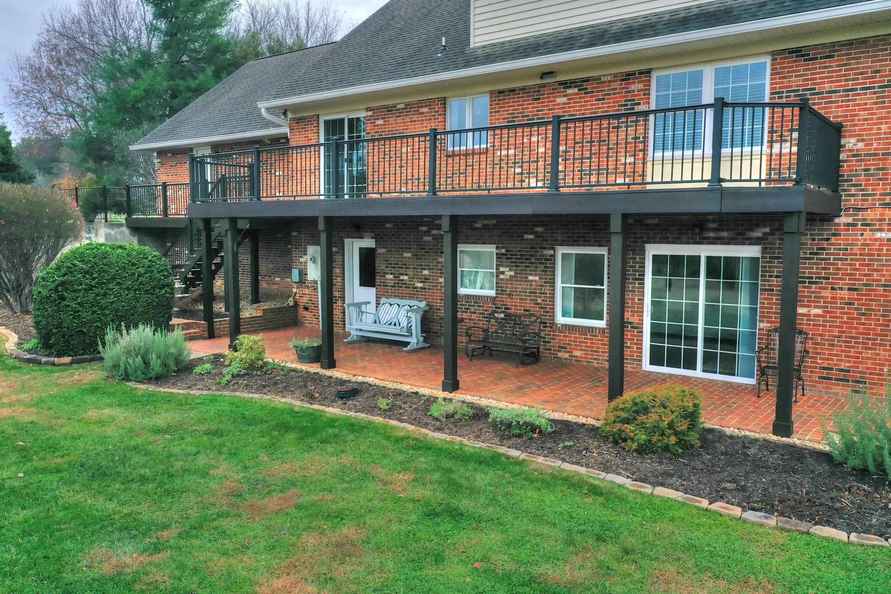 152 Huntington Pl
