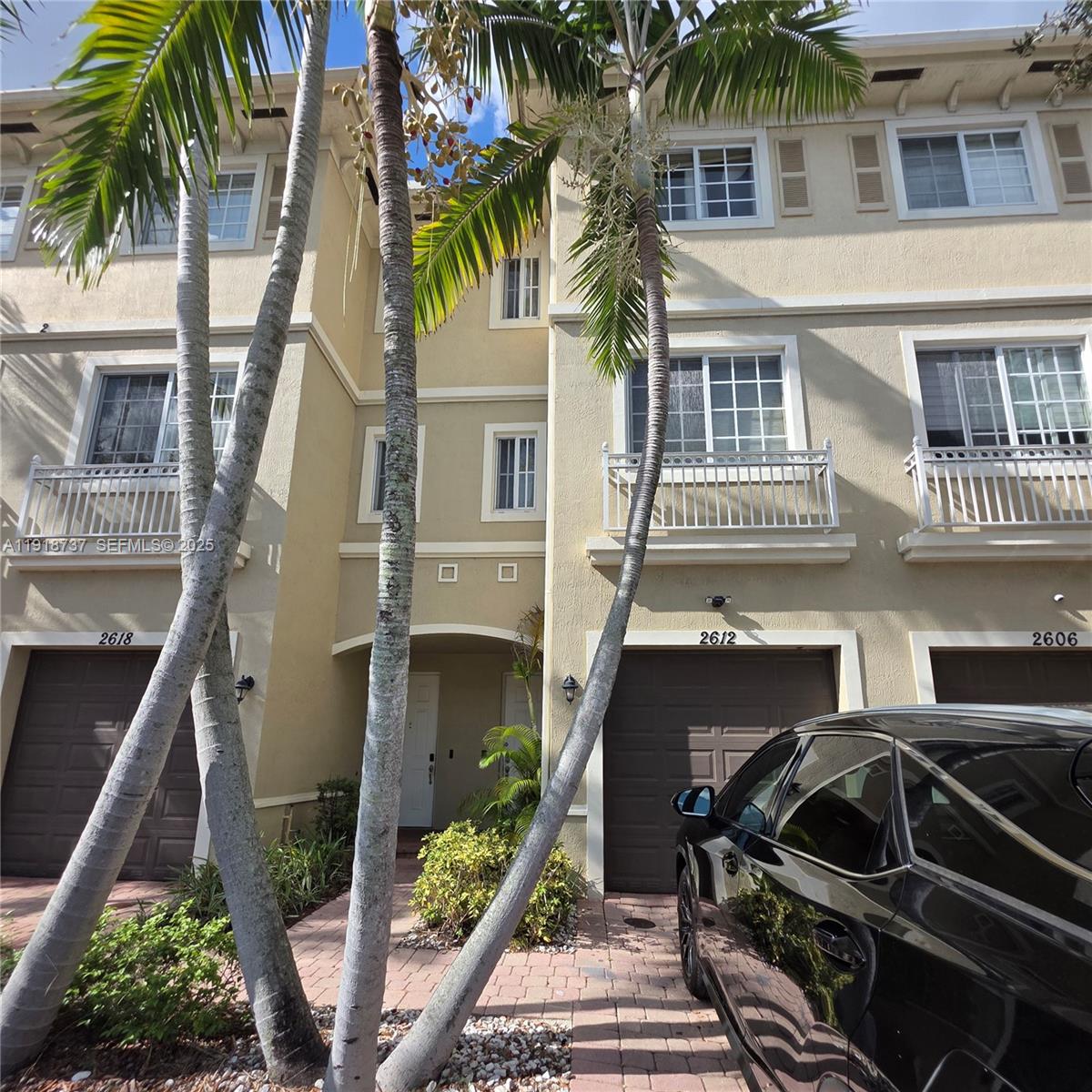 Calabria Condominium