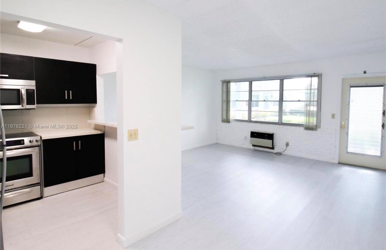 Century Village Of Deerfi