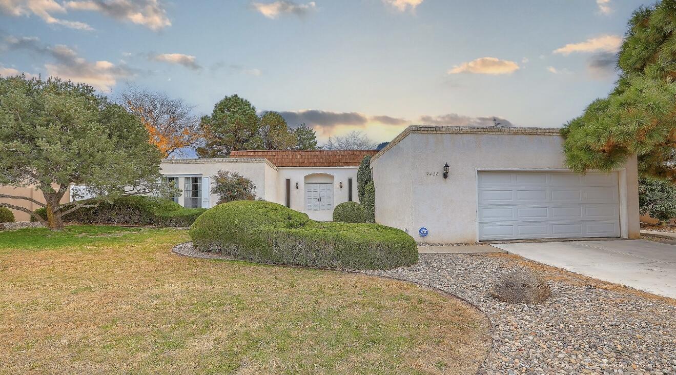 Homes for sale in Albuquerque, NM | 742 N Gila Rd Ne, Albuquerque, NM 87109 | MLS# 1094896