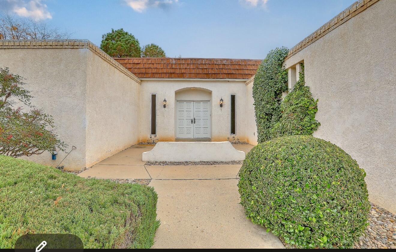 Homes for sale in Albuquerque, NM | 742 N Gila Rd Ne, Albuquerque, NM 87109 | MLS# 1094896