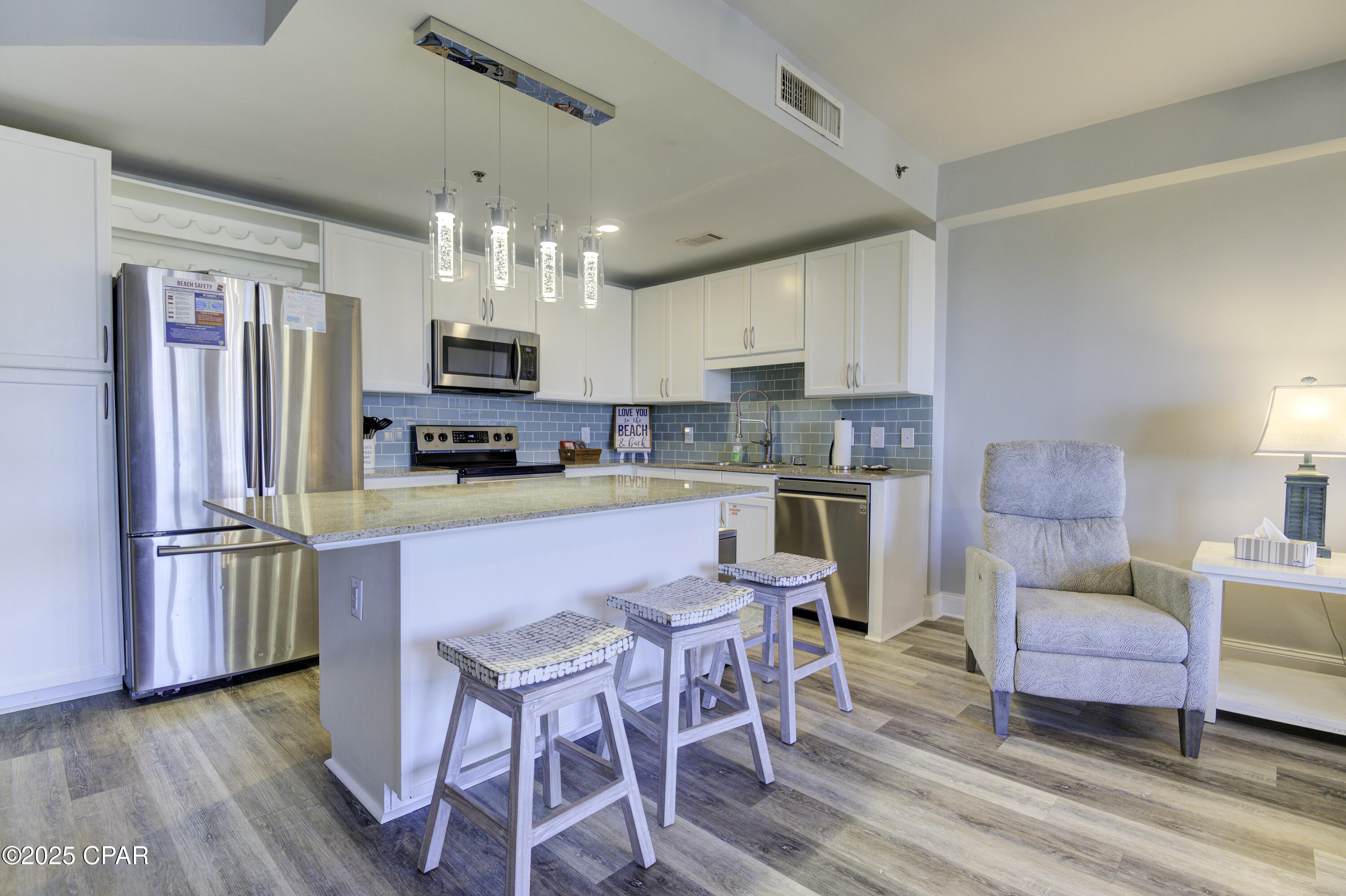 Image 10 For 9860 Thomas Drive 204