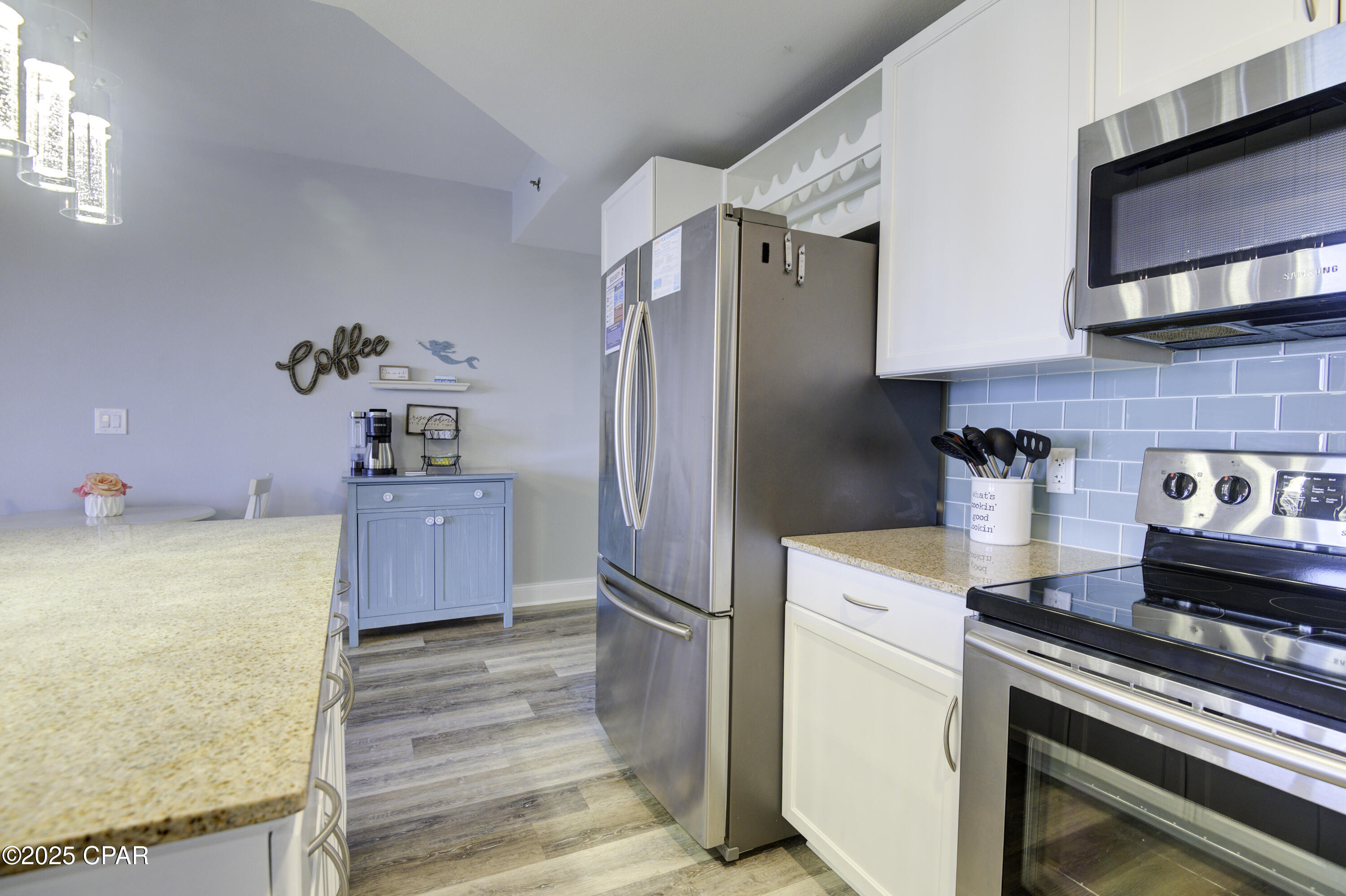 Image 13 For 9860 Thomas Drive 204