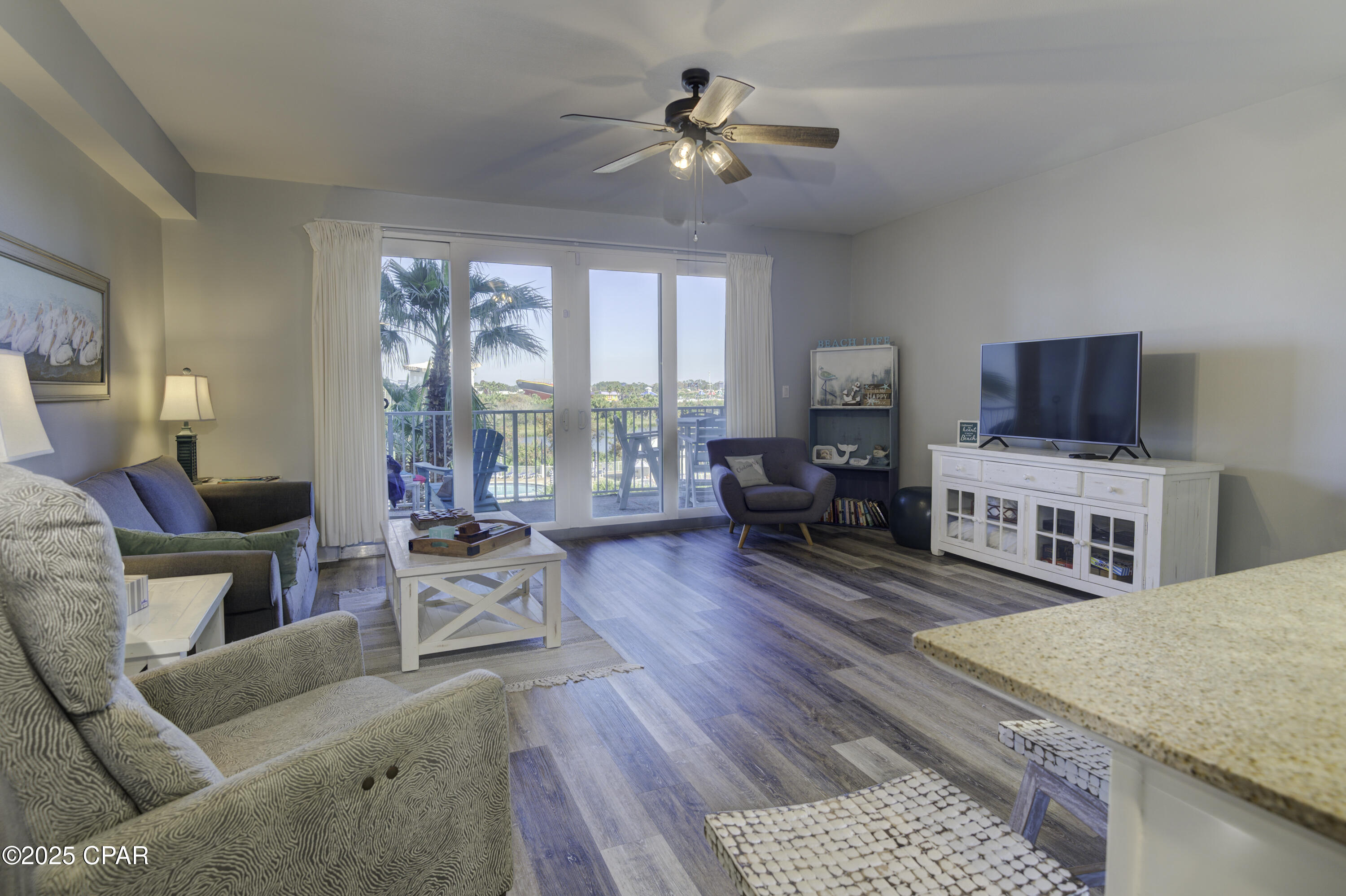 Image 7 For 9860 Thomas Drive 204