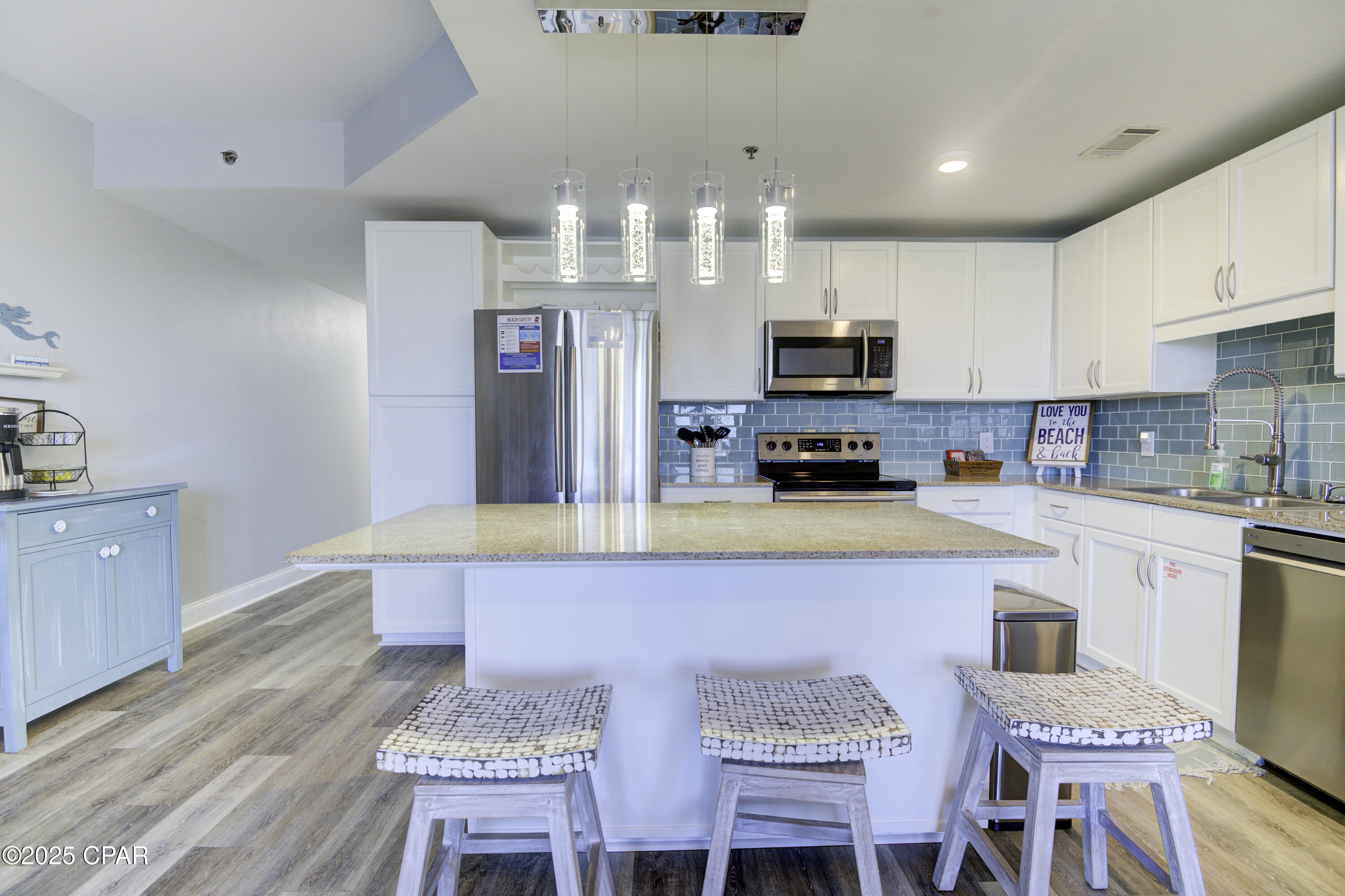 Image 8 For 9860 Thomas Drive 204