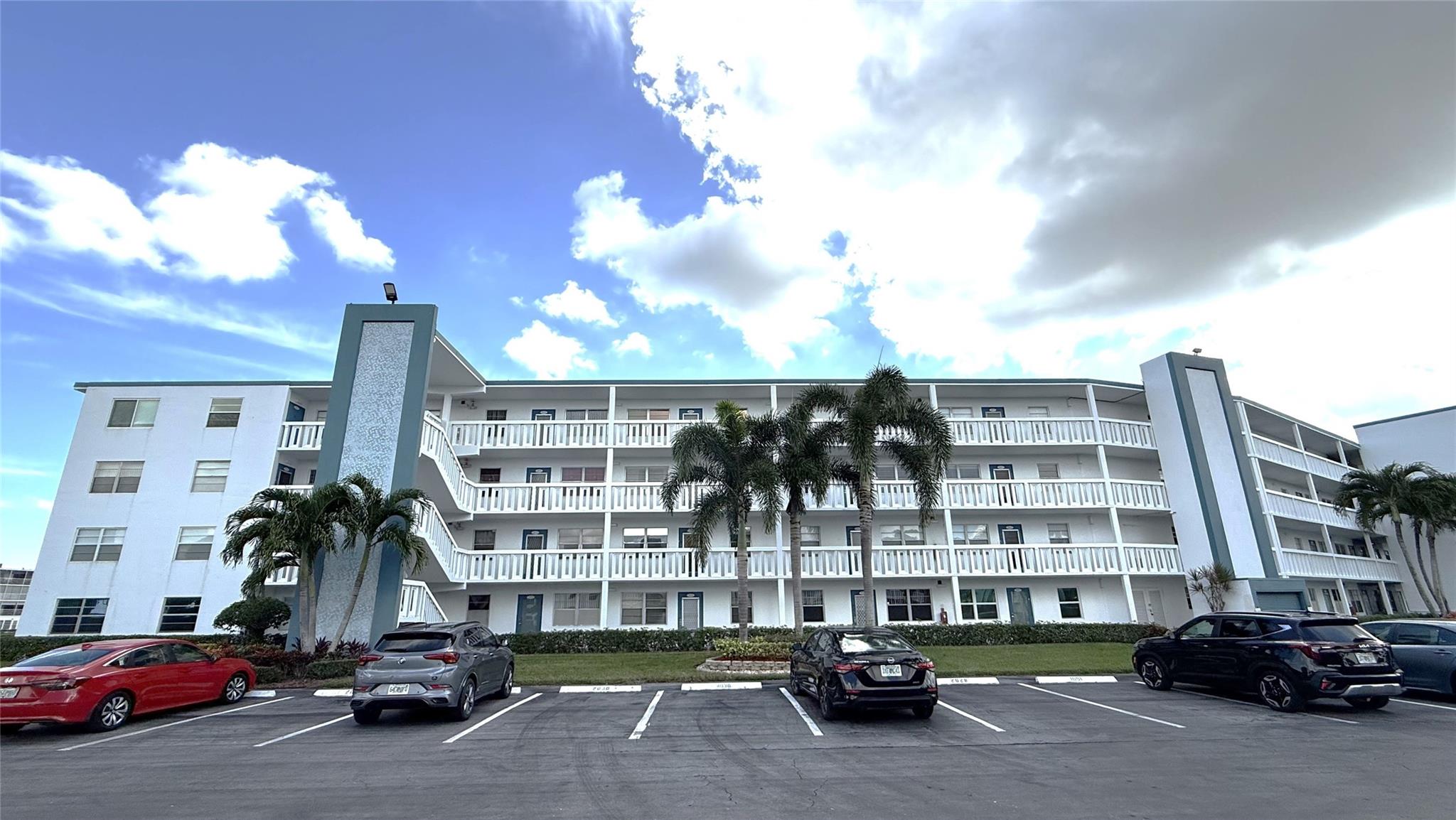 Centuty Village Boca