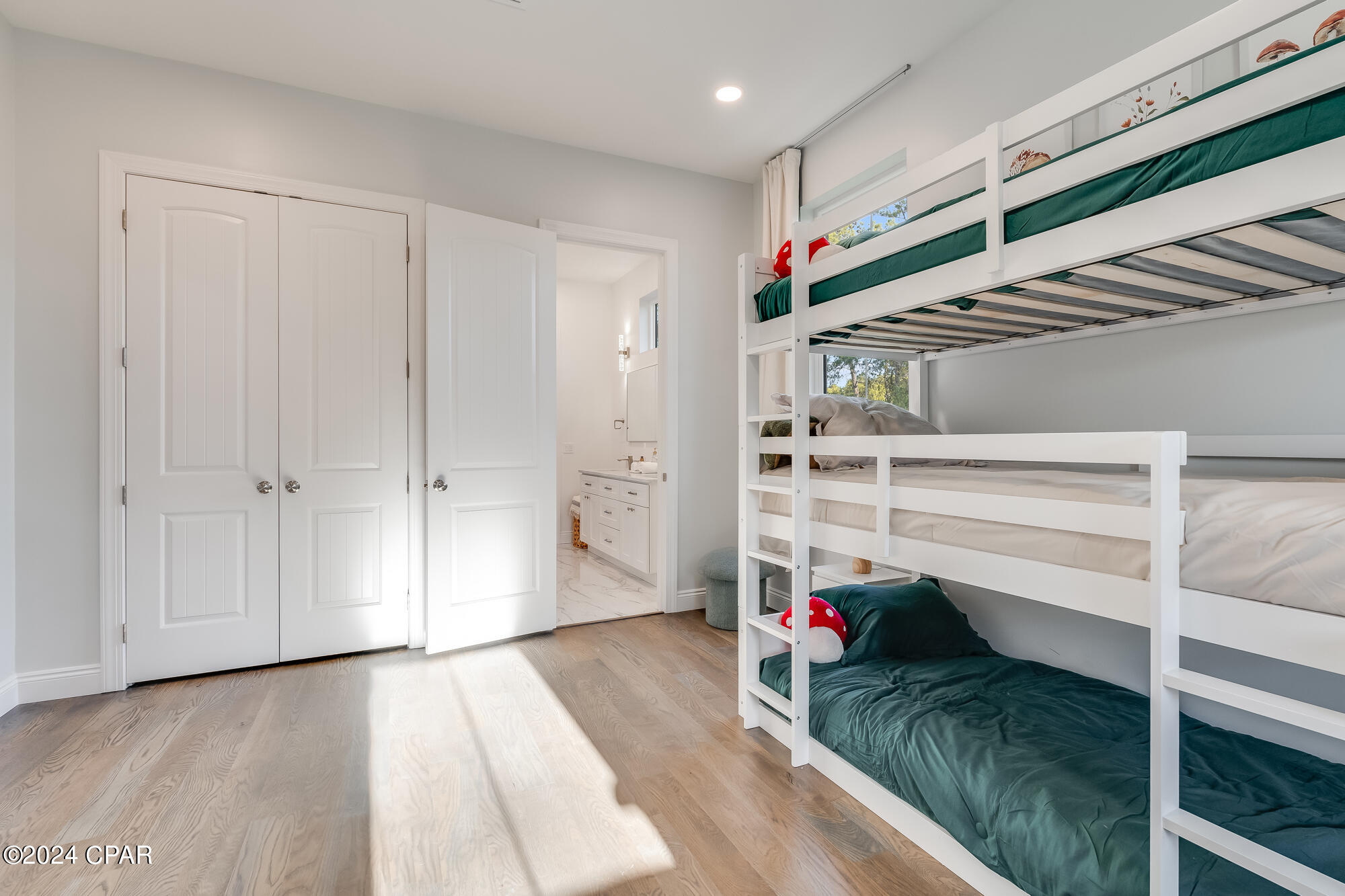 Listing photo id 38 for 103 W Willow Mist Road