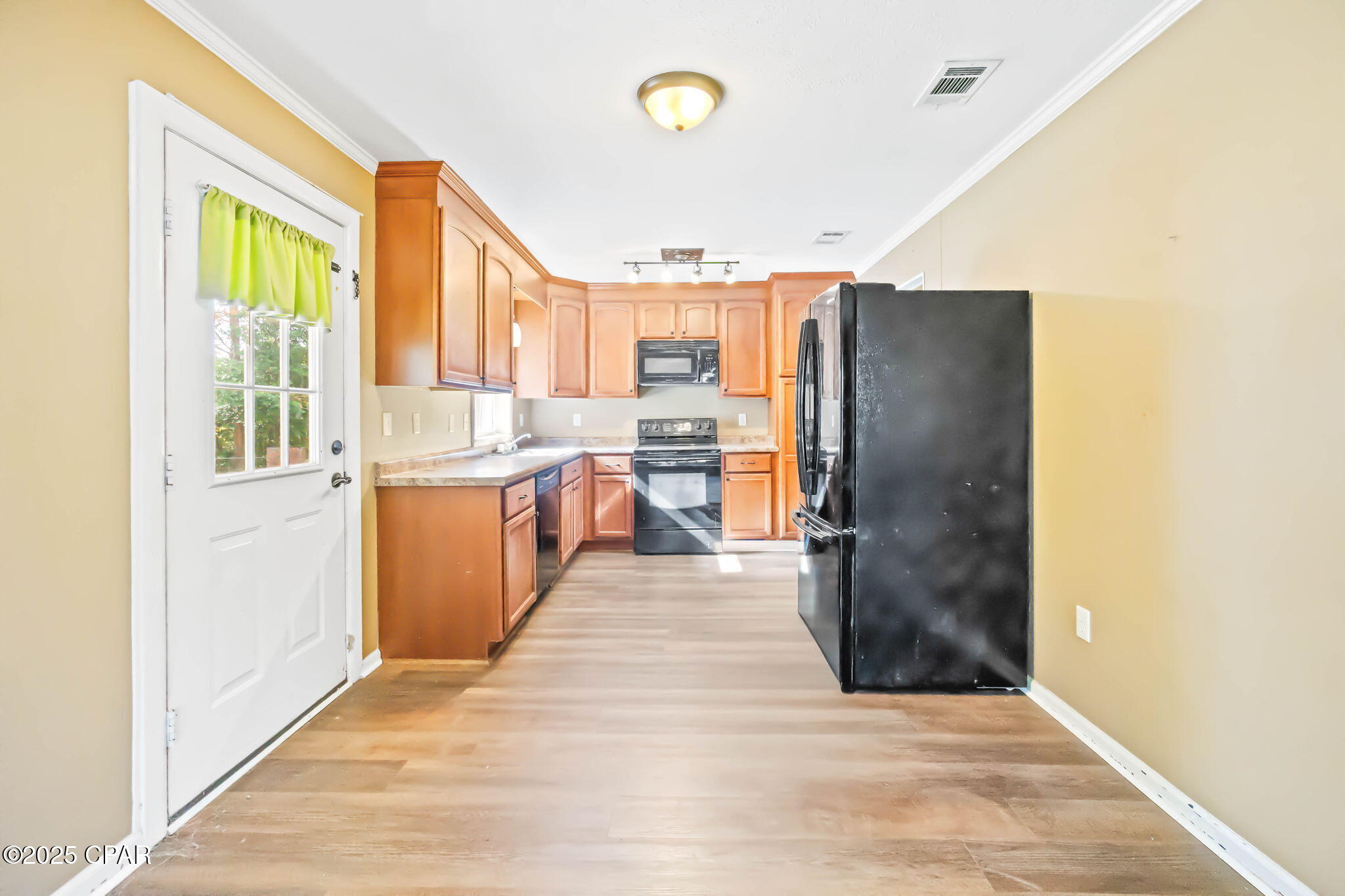 Image 4 For 1445 South Boulevard