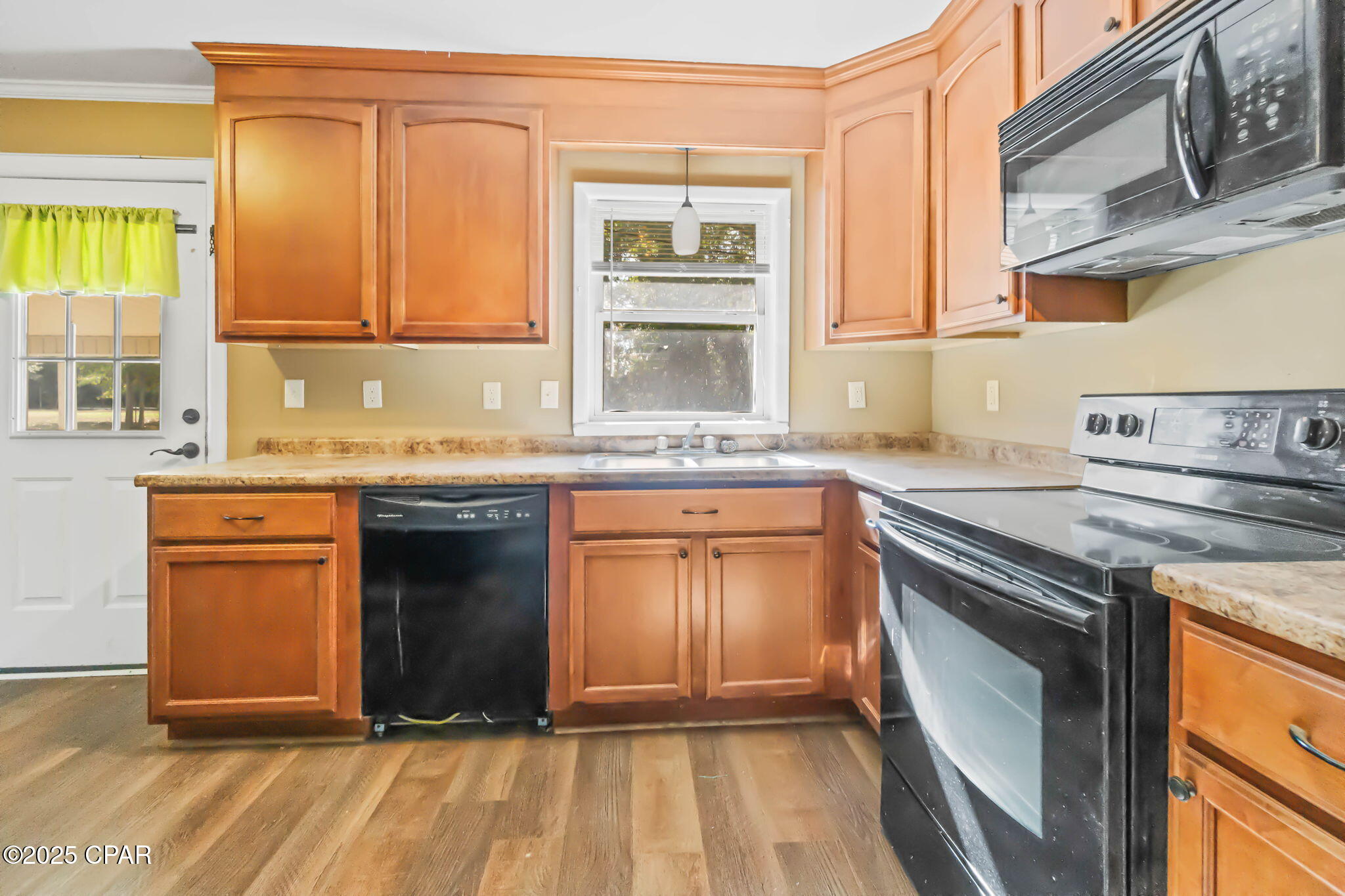 Image 6 For 1445 South Boulevard