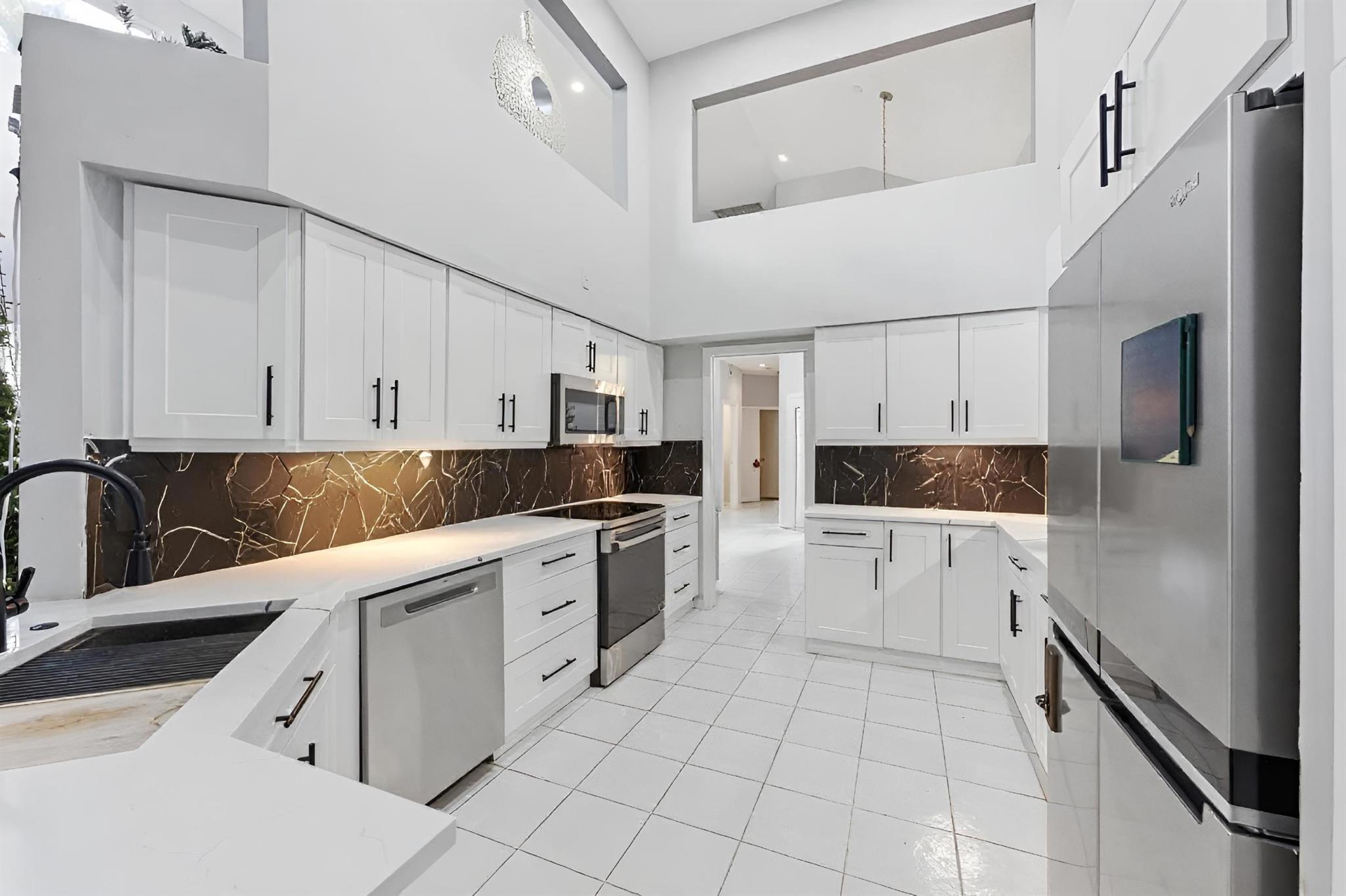 Banyans Of Arvida Country