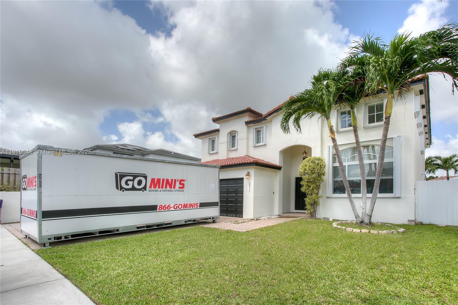 CUL-DE-SAC HOME WITH NO HOA! GOOD VIDEO AVAILABLE UPON REQUEST! VERY LARGE 5 bedroom/ 3.0 bath POOL home with 2 car garage. Home has 4 bedrooms upstairs & 1 full bedroom downstairs. BRAND-NEW RHEEM AC. Home has been well kept! EASY TO SHOW!