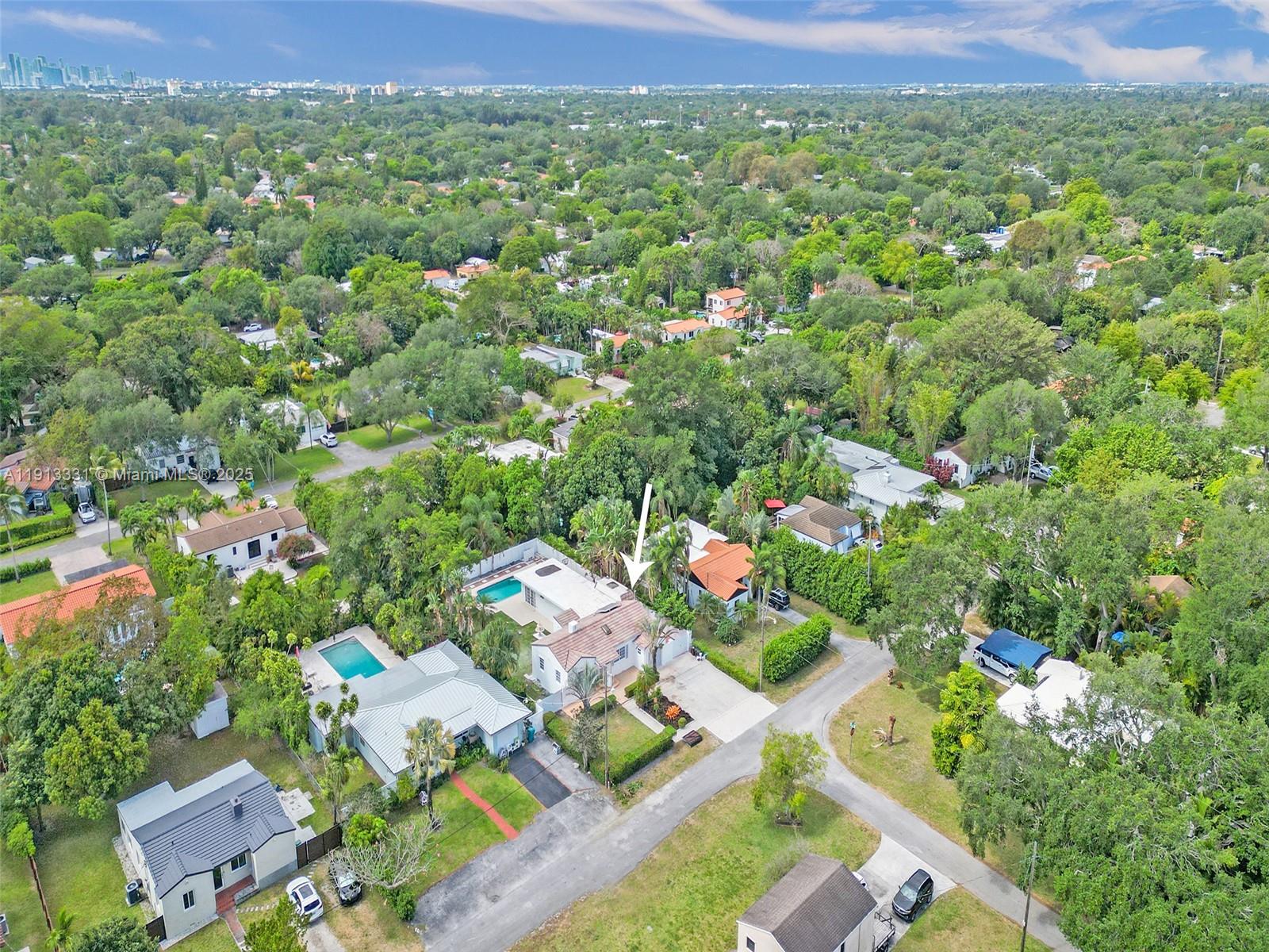 Homes for sale in Biscayne Park, FL | 1102 Ne 117th St, Biscayne Park, FL 33161 | MLS# A11913331