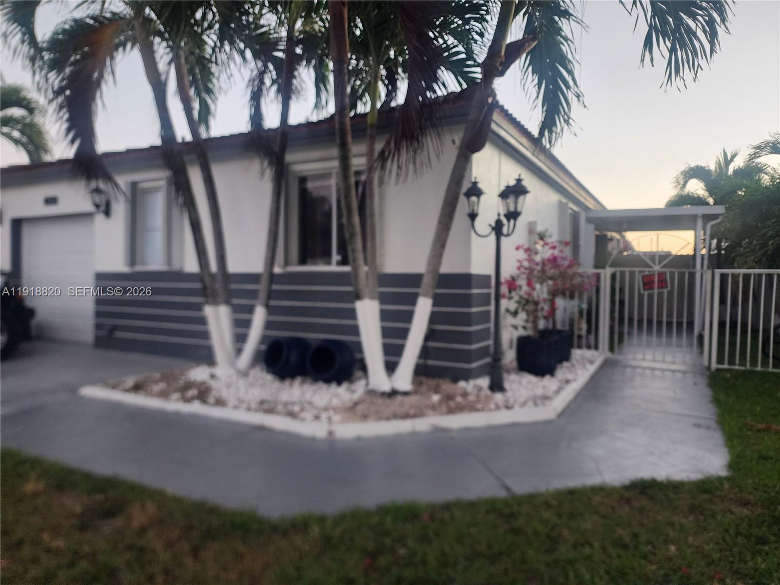 Weitzer Serena Lakes West