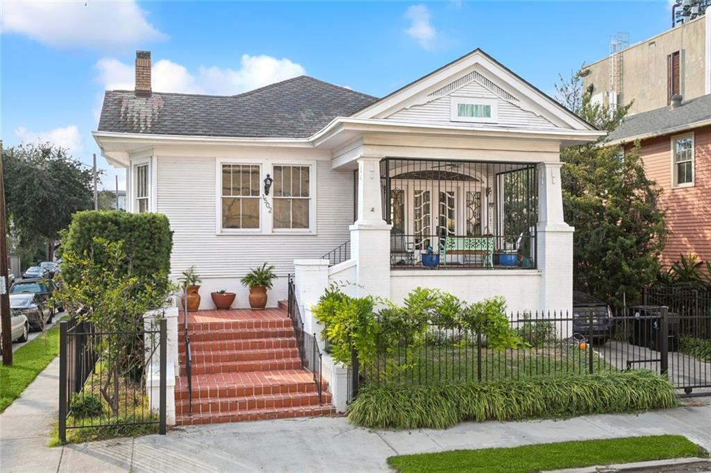 1502 General Pershing Street