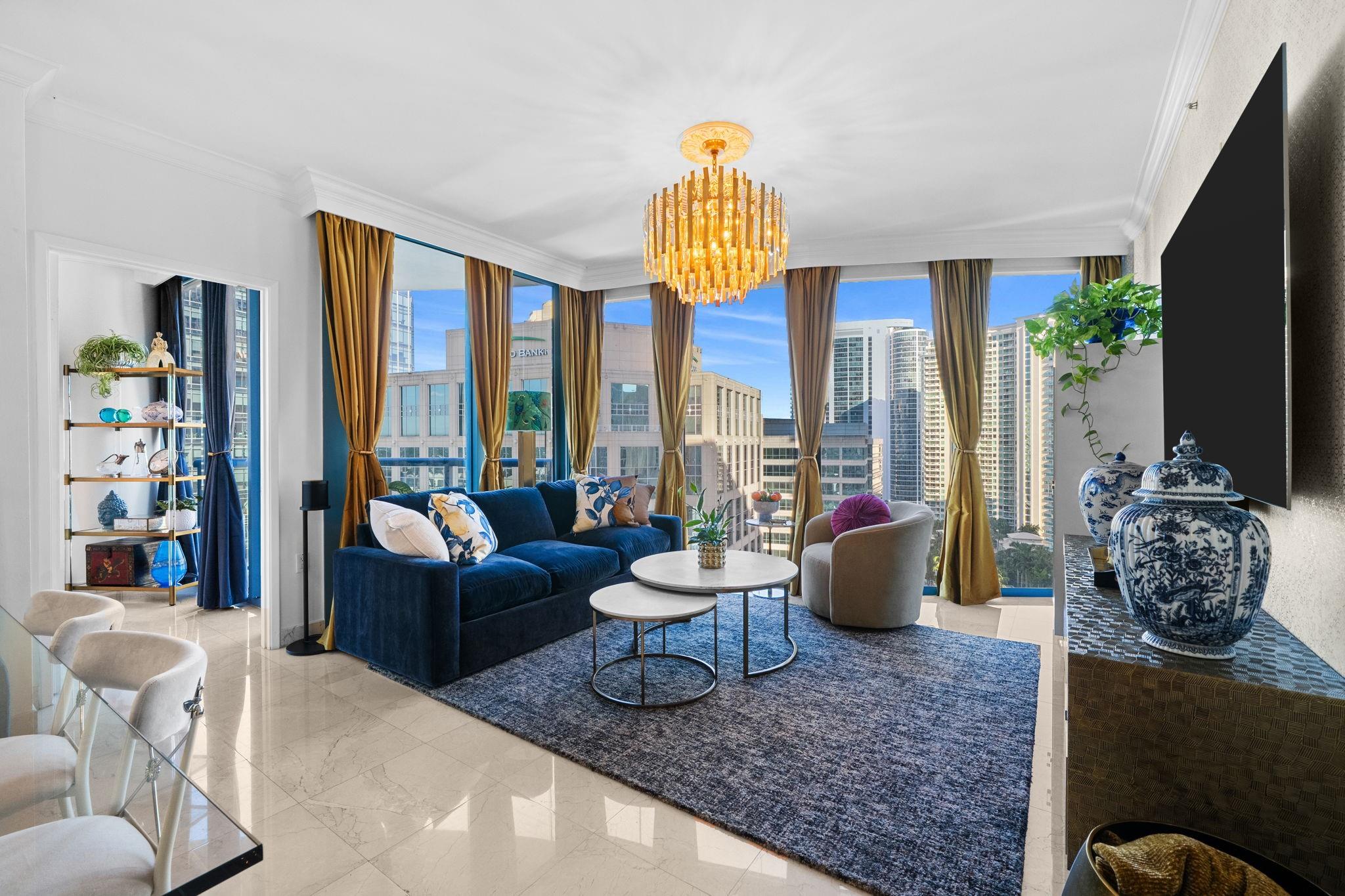 Las Olas River House