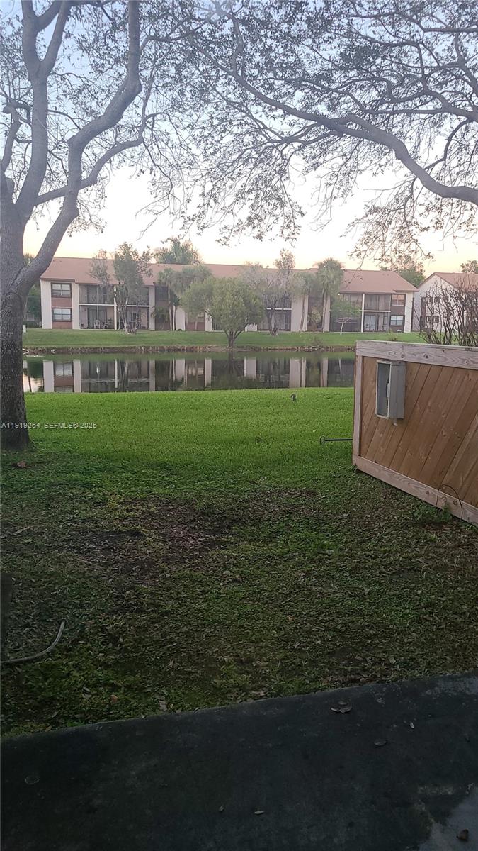 Nob Hill At Welleby Condo