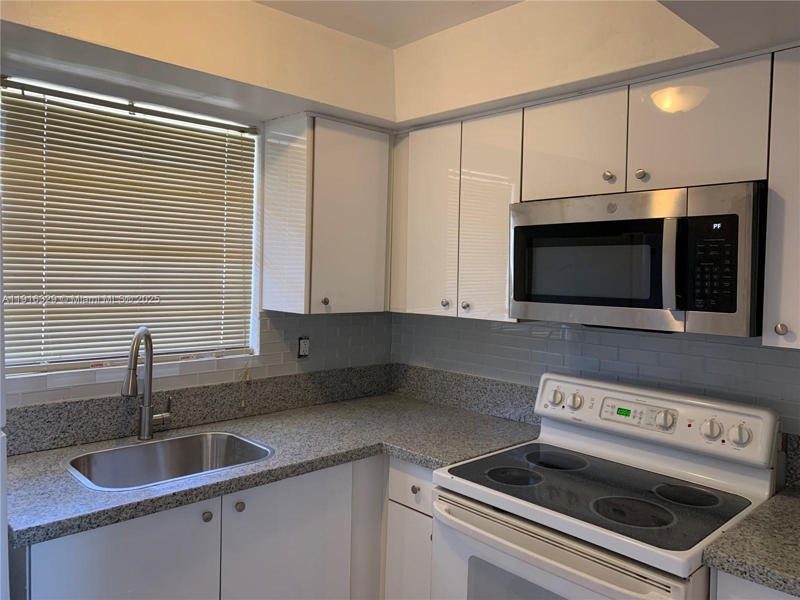 Biscayne Park Terrace Con