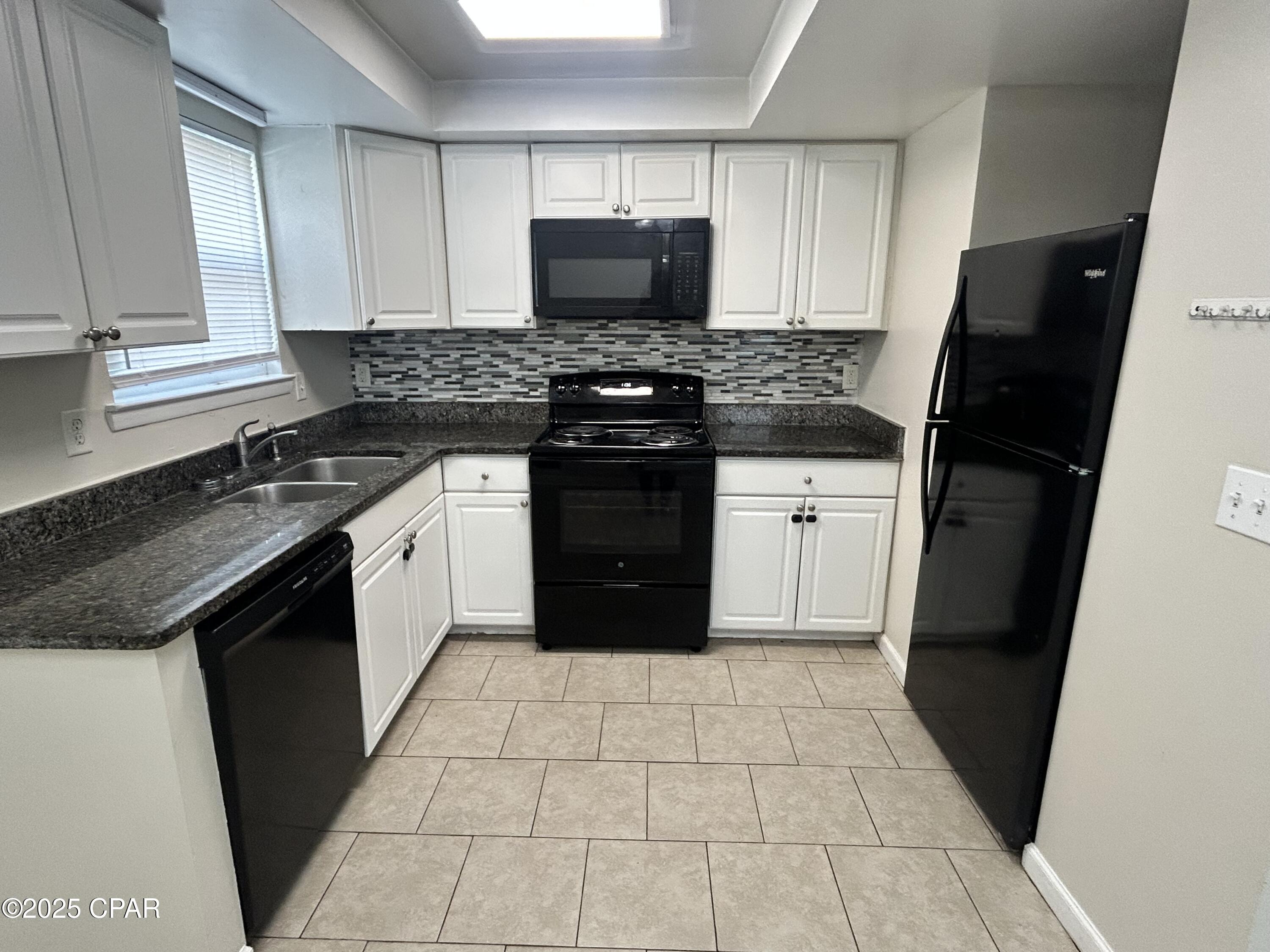 Image 5 For 3914 11th Street 602