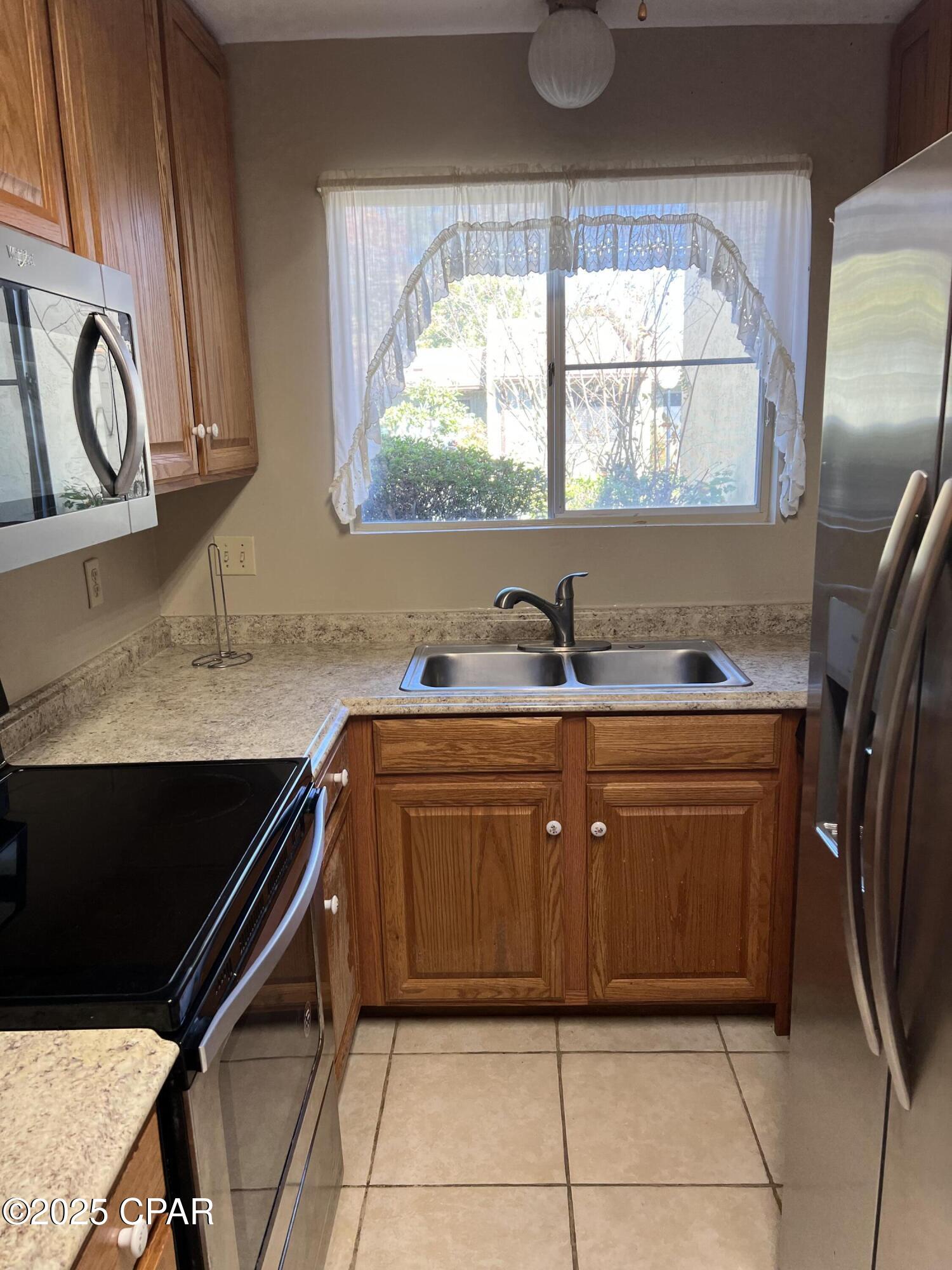 Image 11 For 1025 19th Street 3a