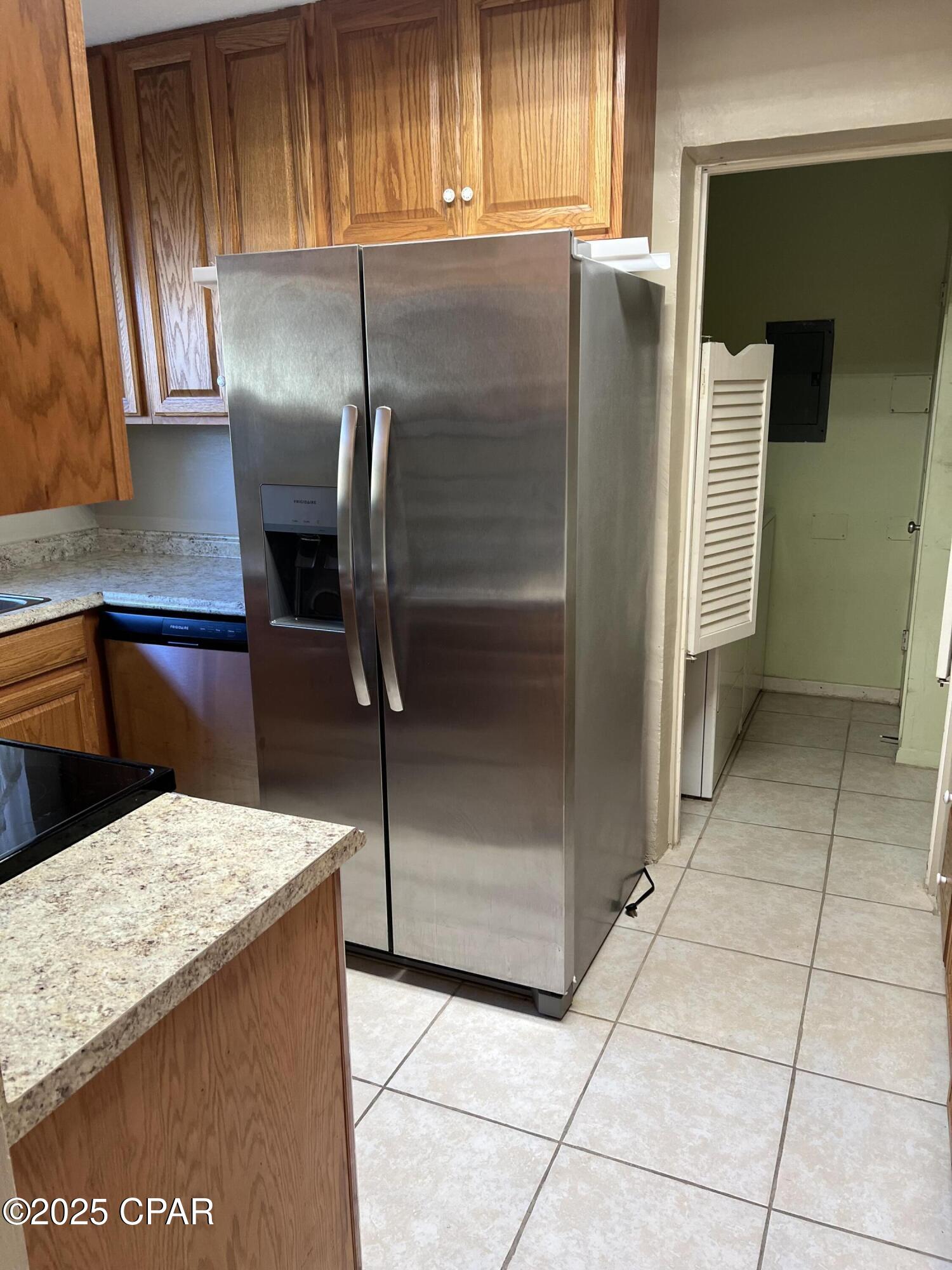 Image 12 For 1025 19th Street 3a