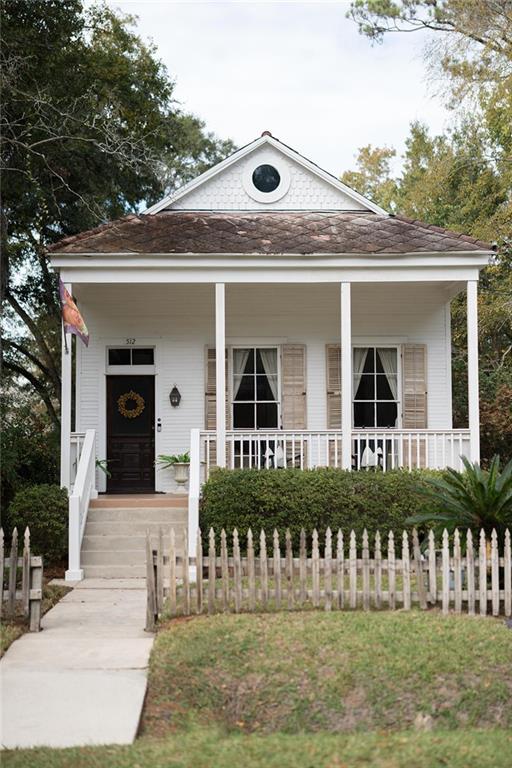 listing main picture