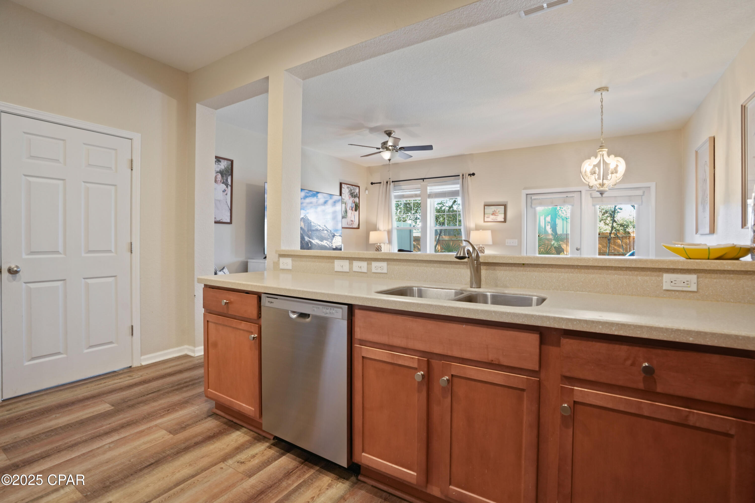 Image 10 For 203 Sand Oak Boulevard