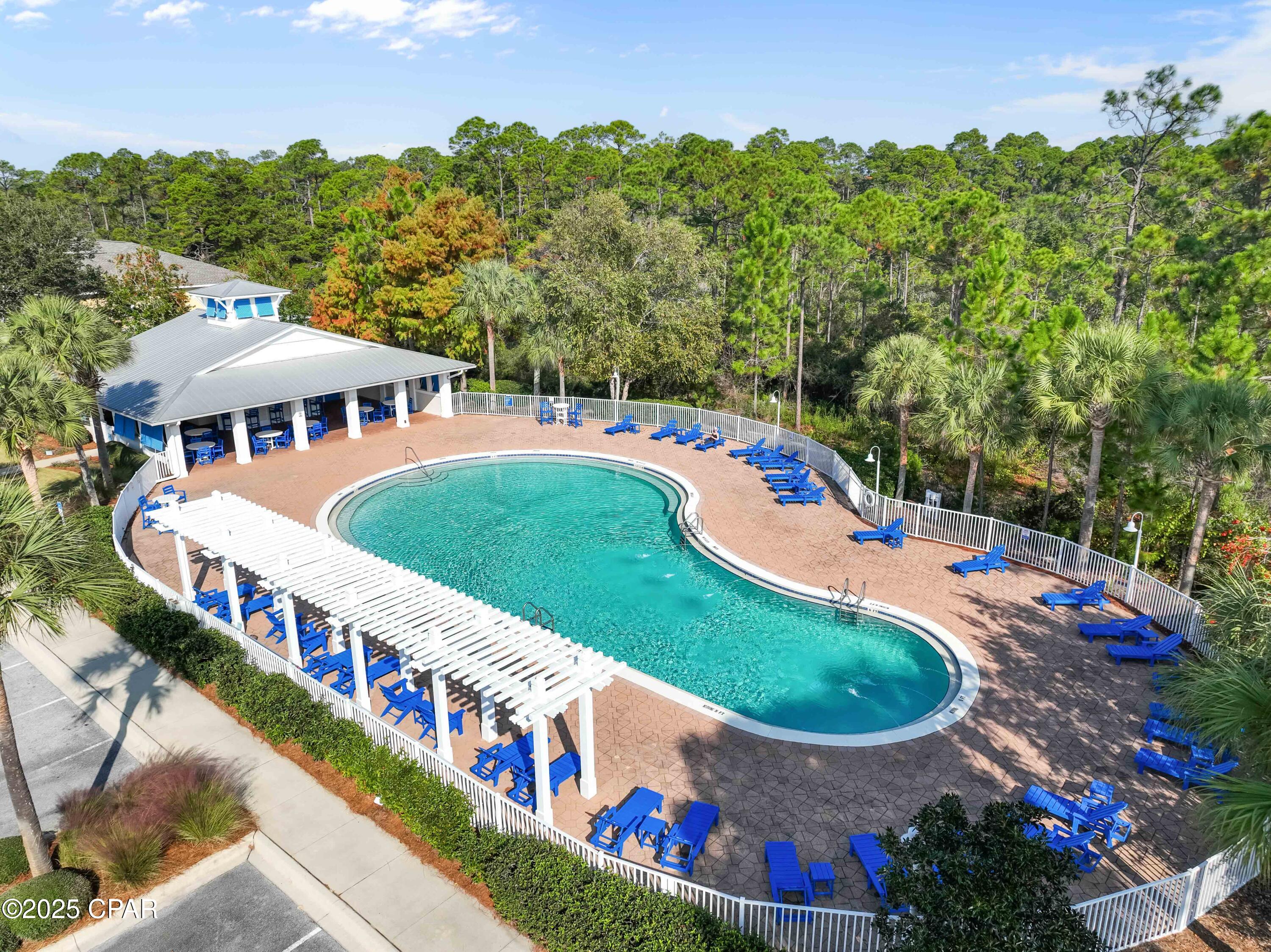 Image 4 For 203 Sand Oak Boulevard