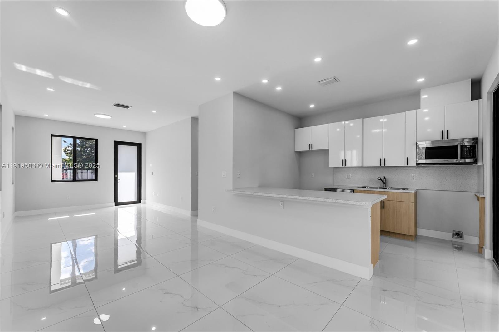 Homes for sale in Miami, FL | 12393 Sw 220Th St, Miami, FL 33170 | MLS# A11919503