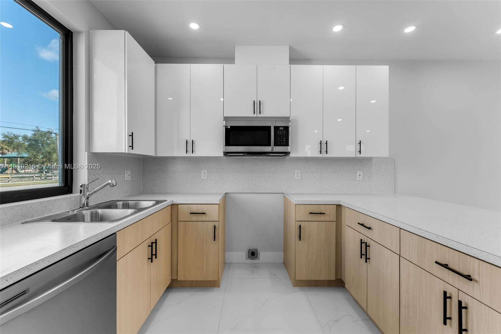 Homes for sale in Miami, FL | 12344 Sw 219Th St, Miami, FL 33170 | MLS# A11919215