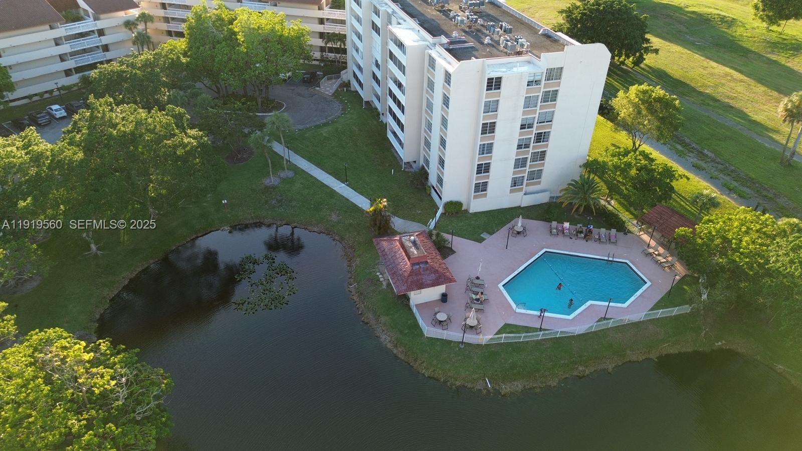 Environ I Condo 5 And 6