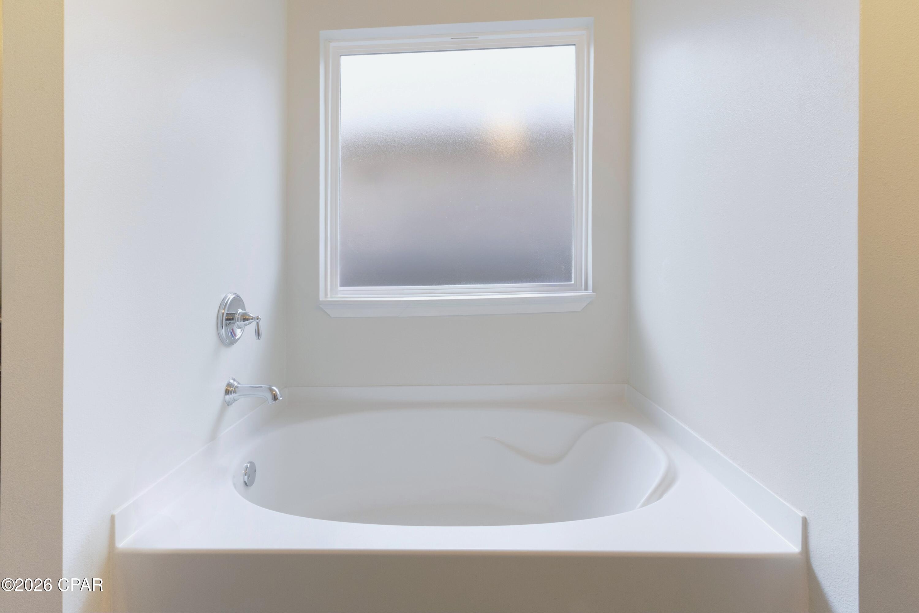 Image 14 For 105 Shoreview Drive