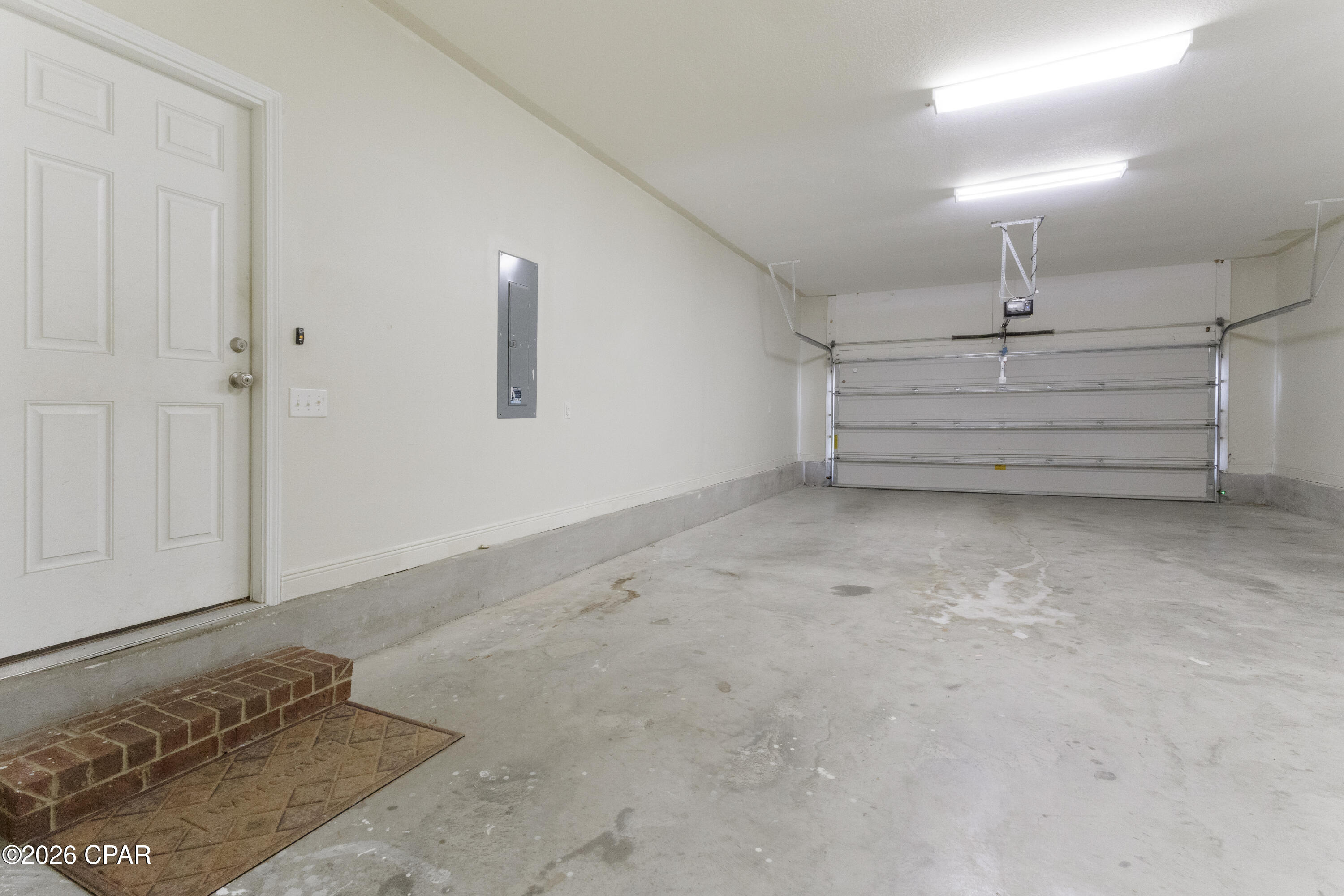 Image 25 For 105 Shoreview Drive