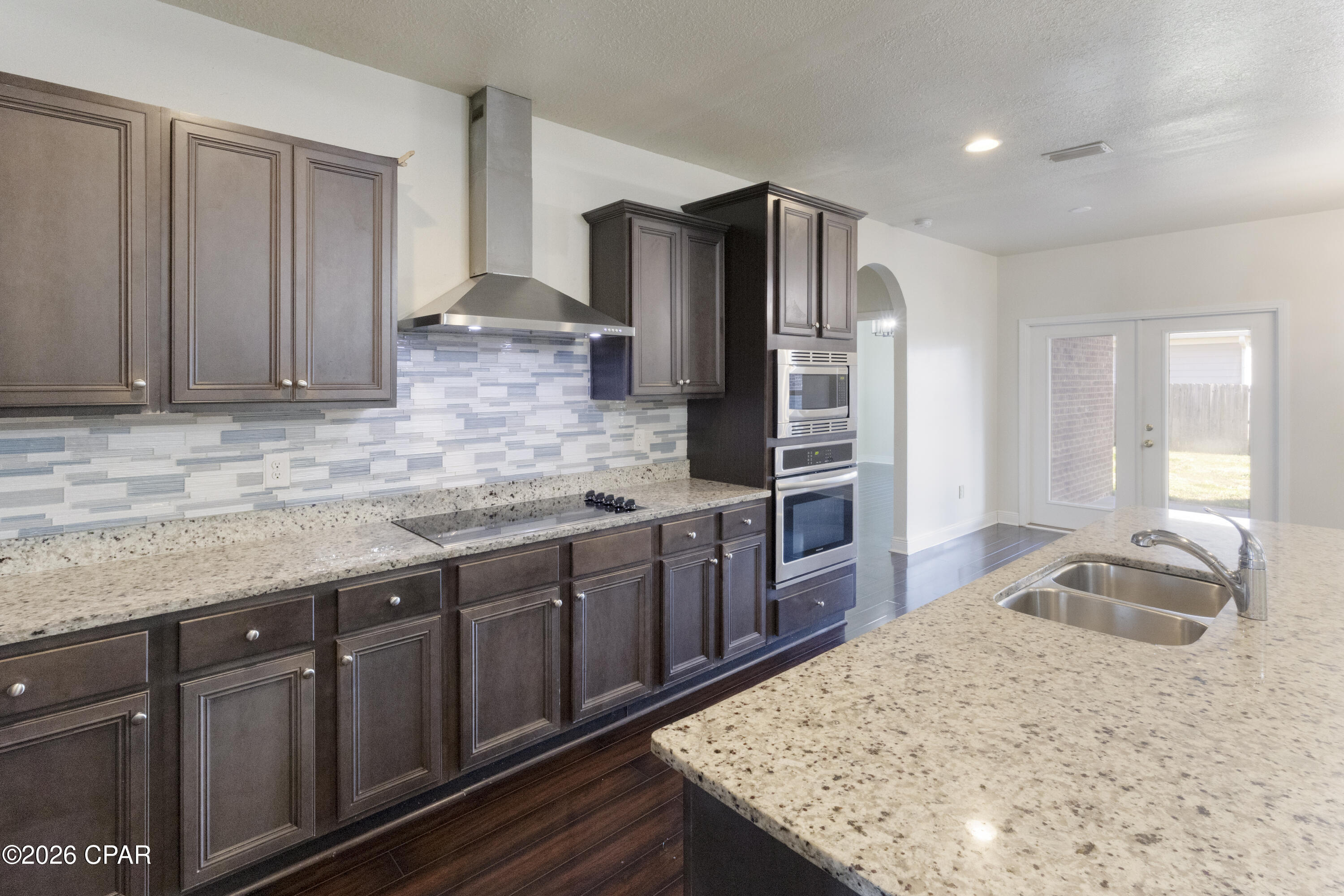 Image 7 For 105 Shoreview Drive