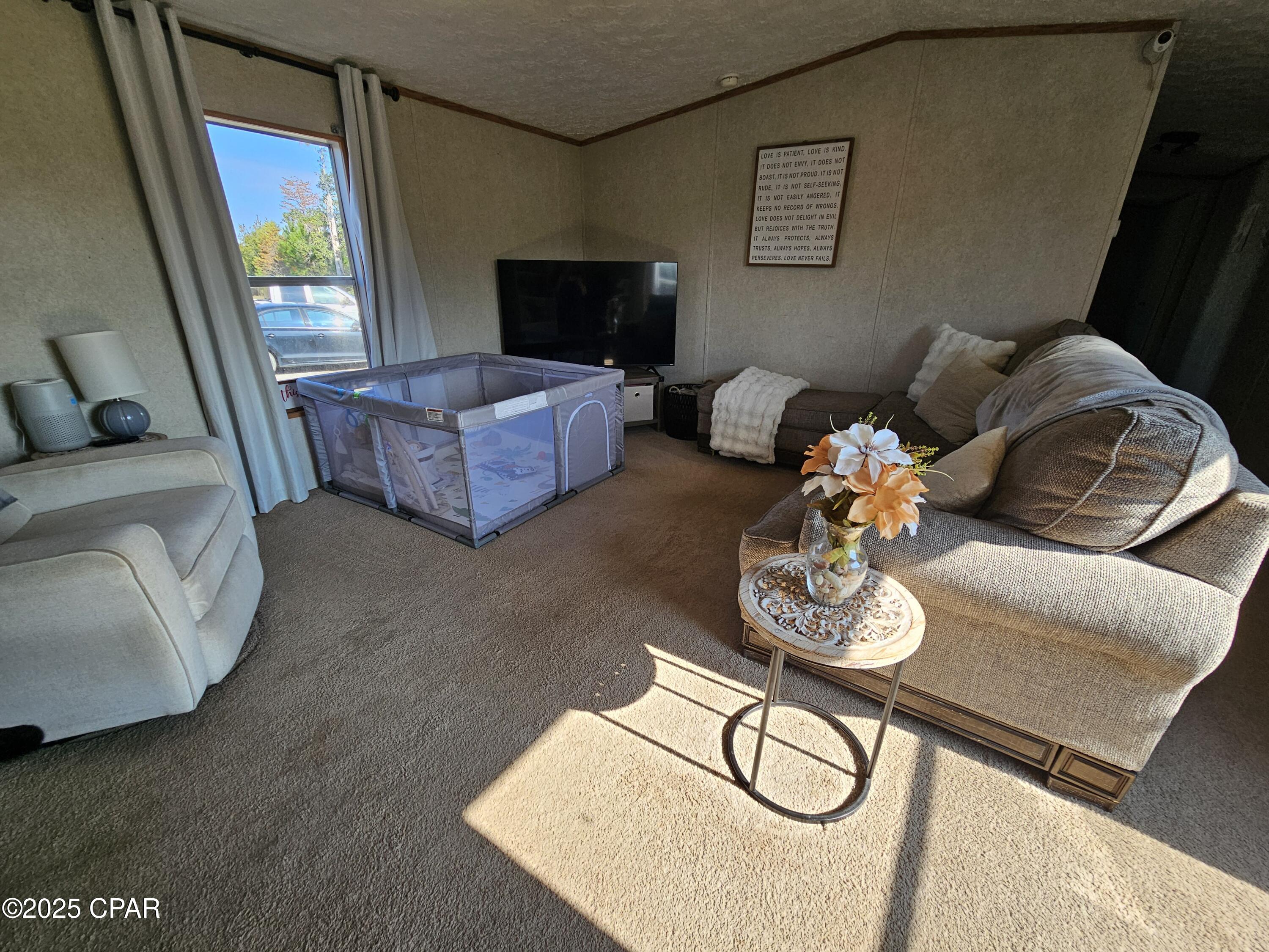 Image 18 For 140 Elm Way 