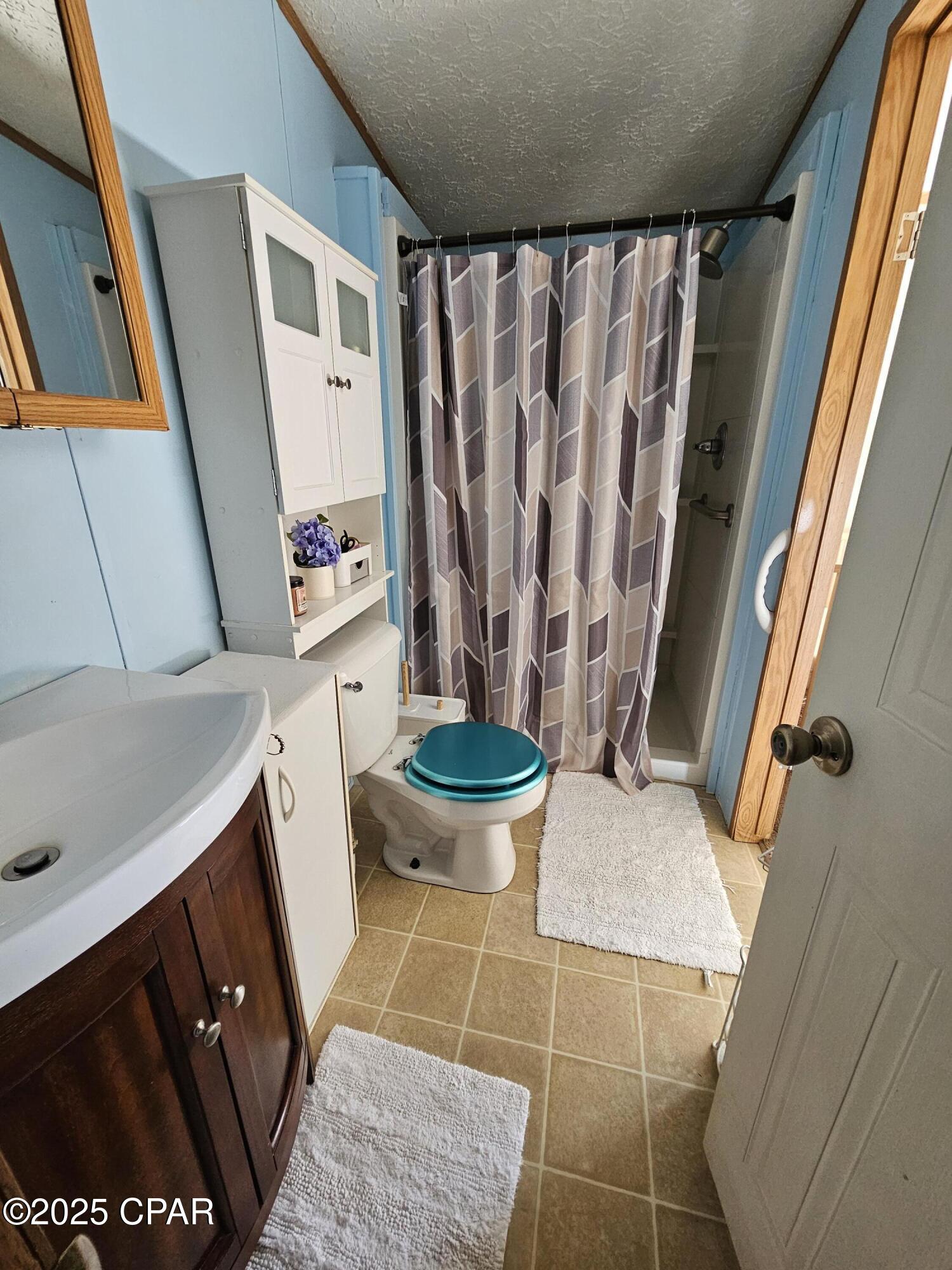 Image 29 For 140 Elm Way 