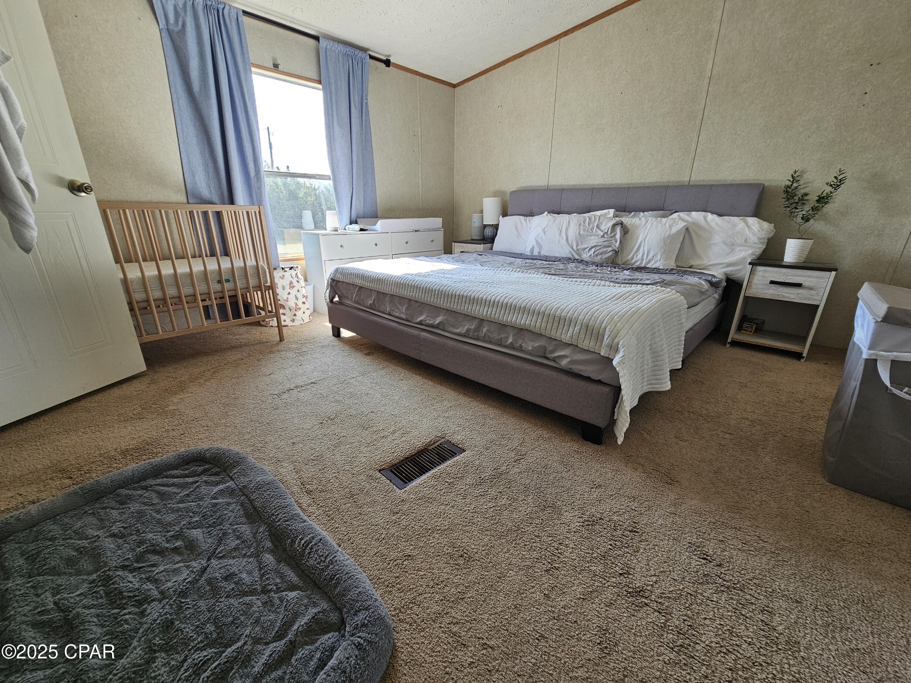 Image 31 For 140 Elm Way 