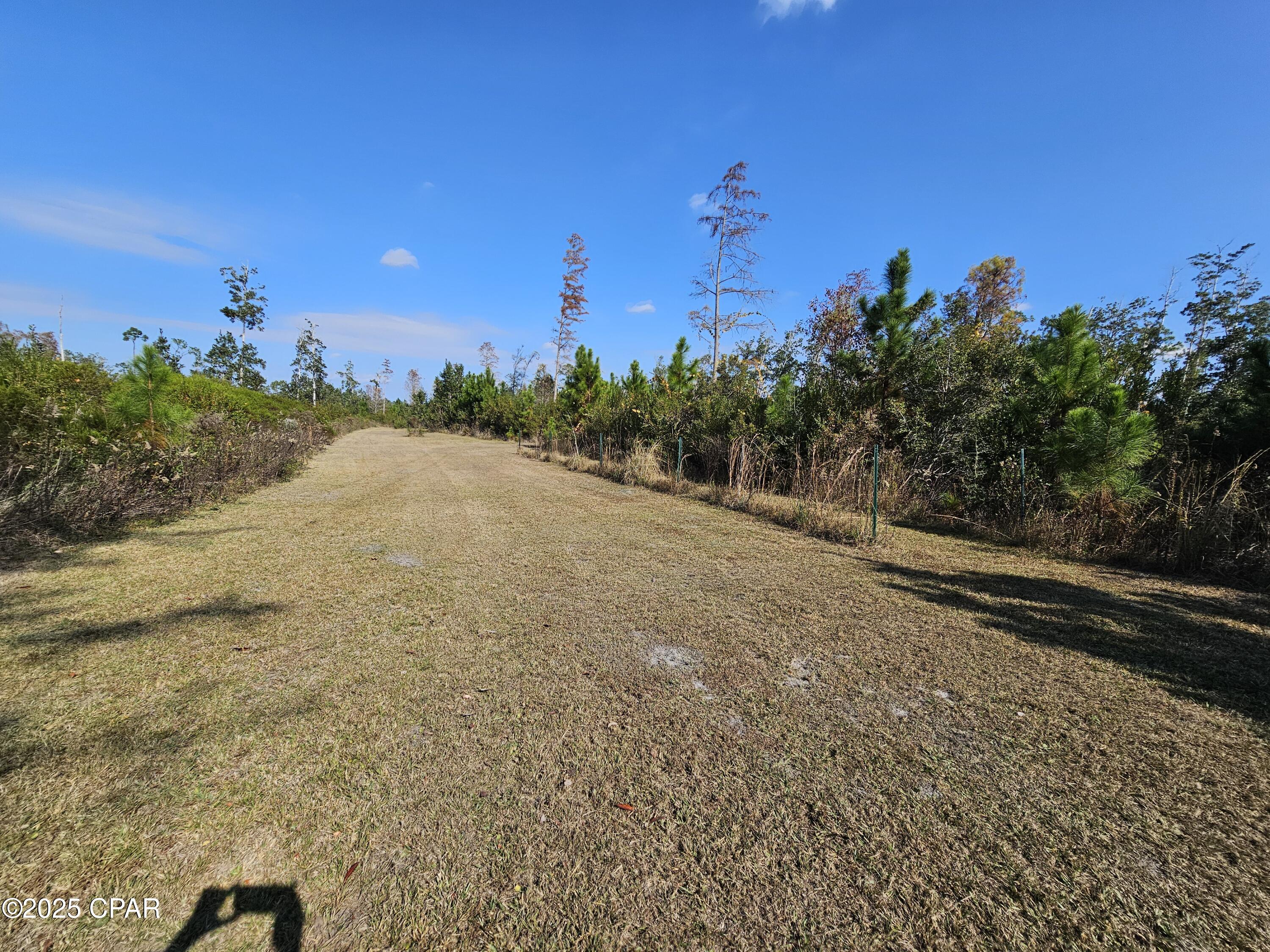 Image 33 For 140 Elm Way 